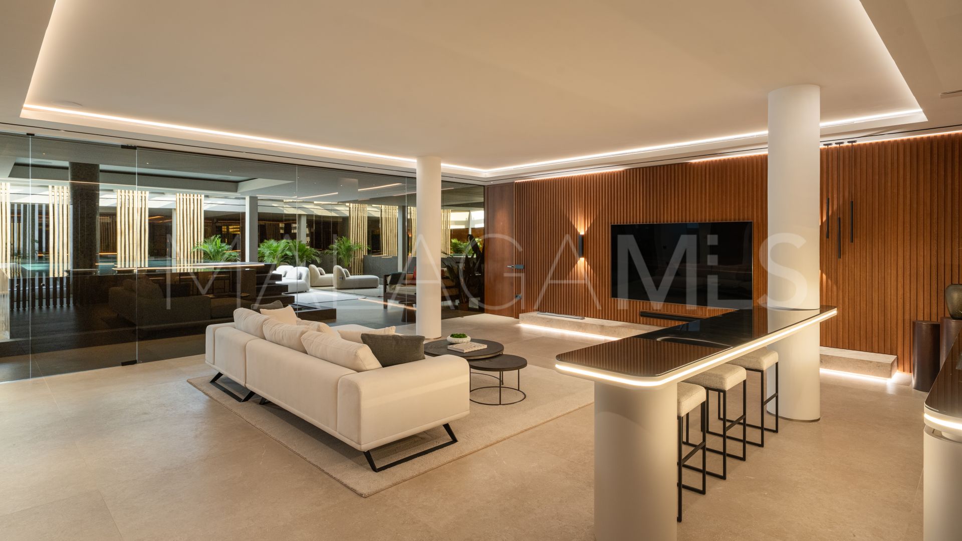 6 bedrooms La Quinta villa for sale