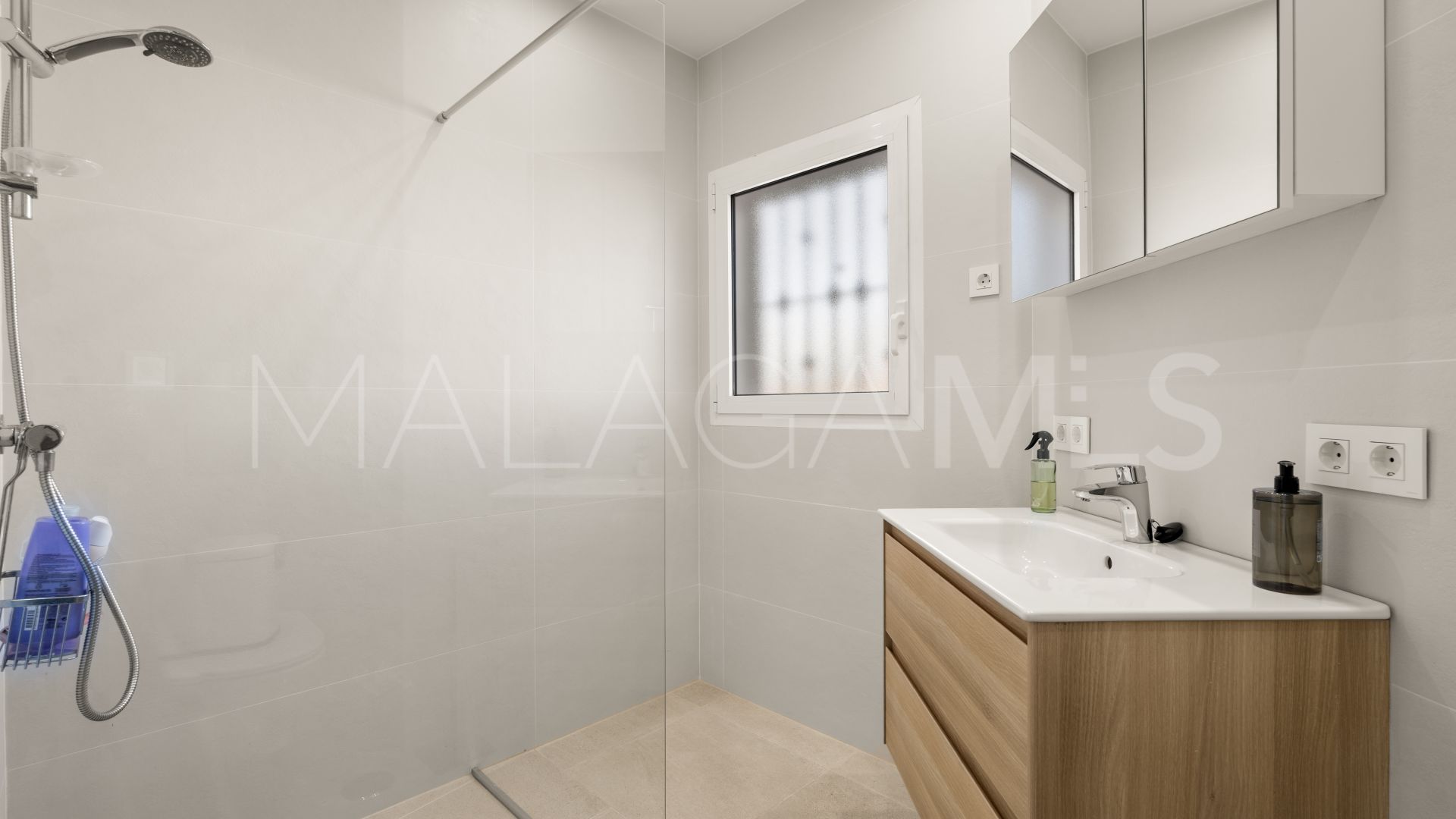 For sale villa in Las Chapas