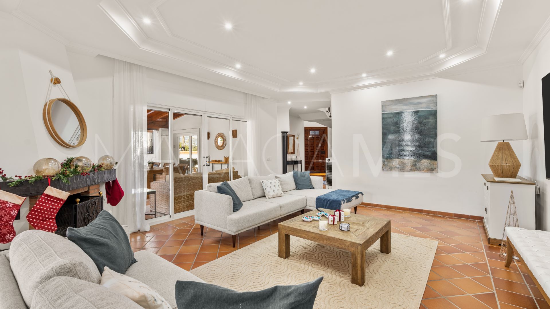 For sale villa in Las Chapas