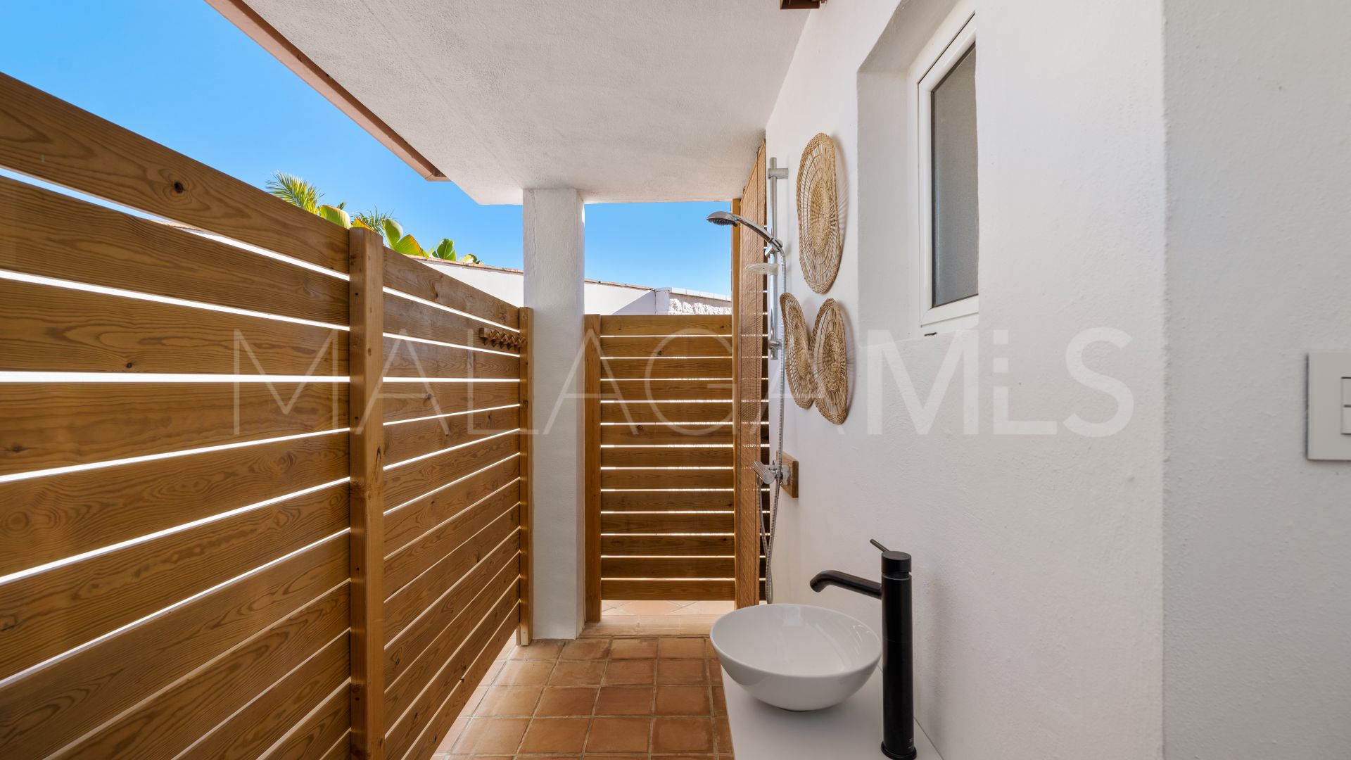 For sale villa in Las Chapas