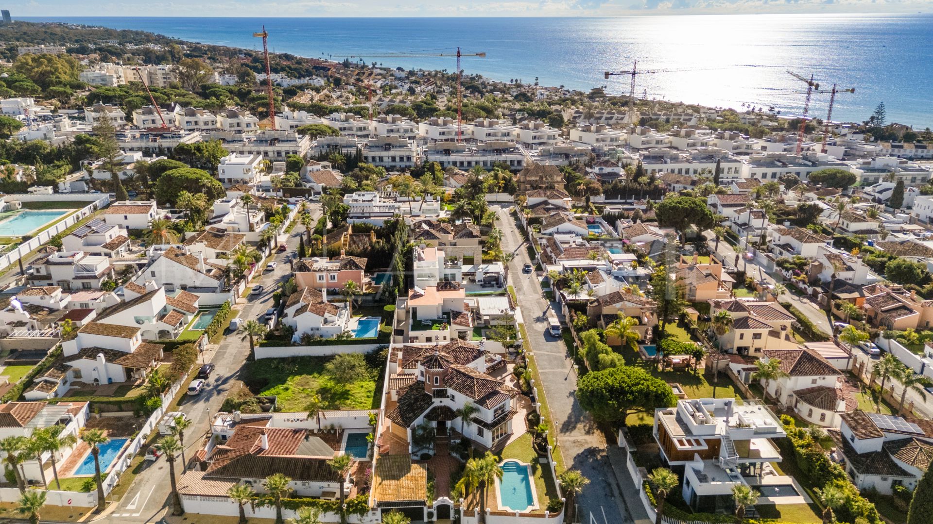 For sale villa in Las Chapas