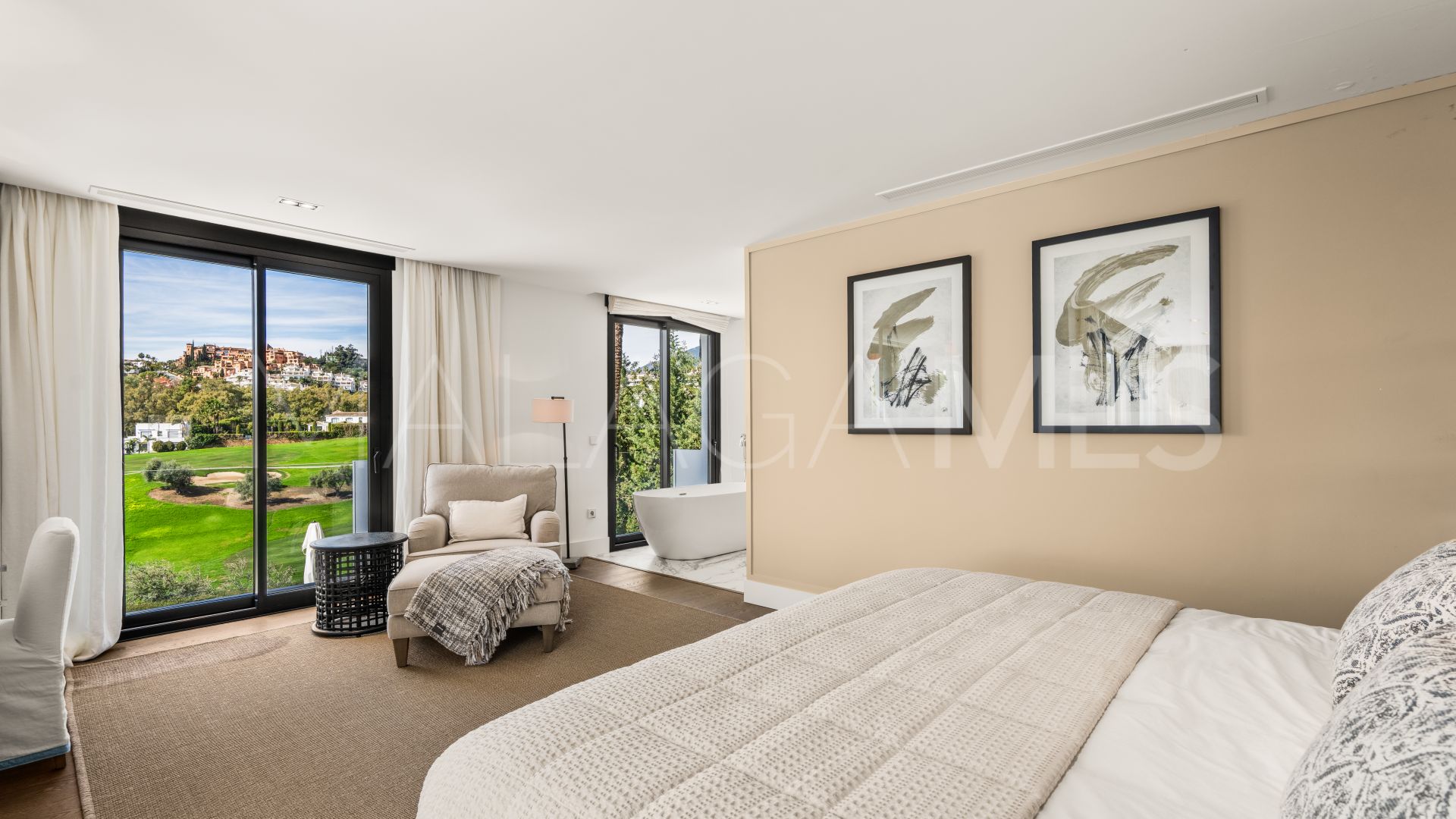 Villa for sale in Los Naranjos