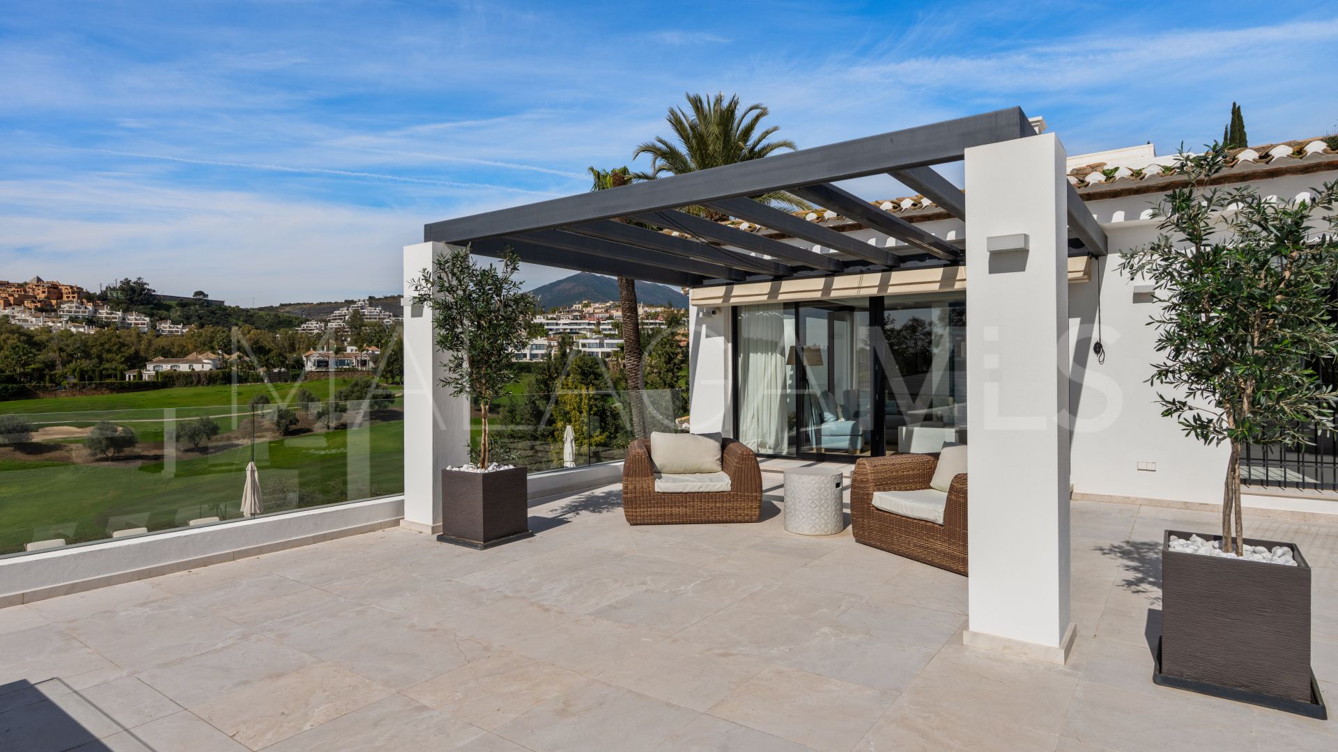 Villa for sale in Los Naranjos