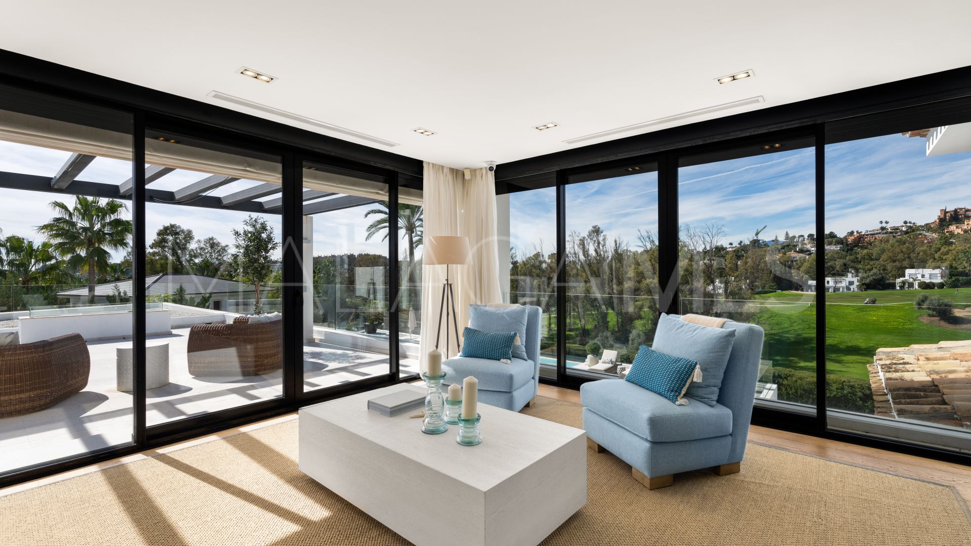 Villa for sale in Los Naranjos