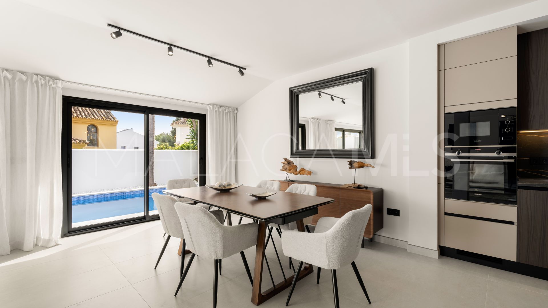 Villa for sale in Altos del Rodeo