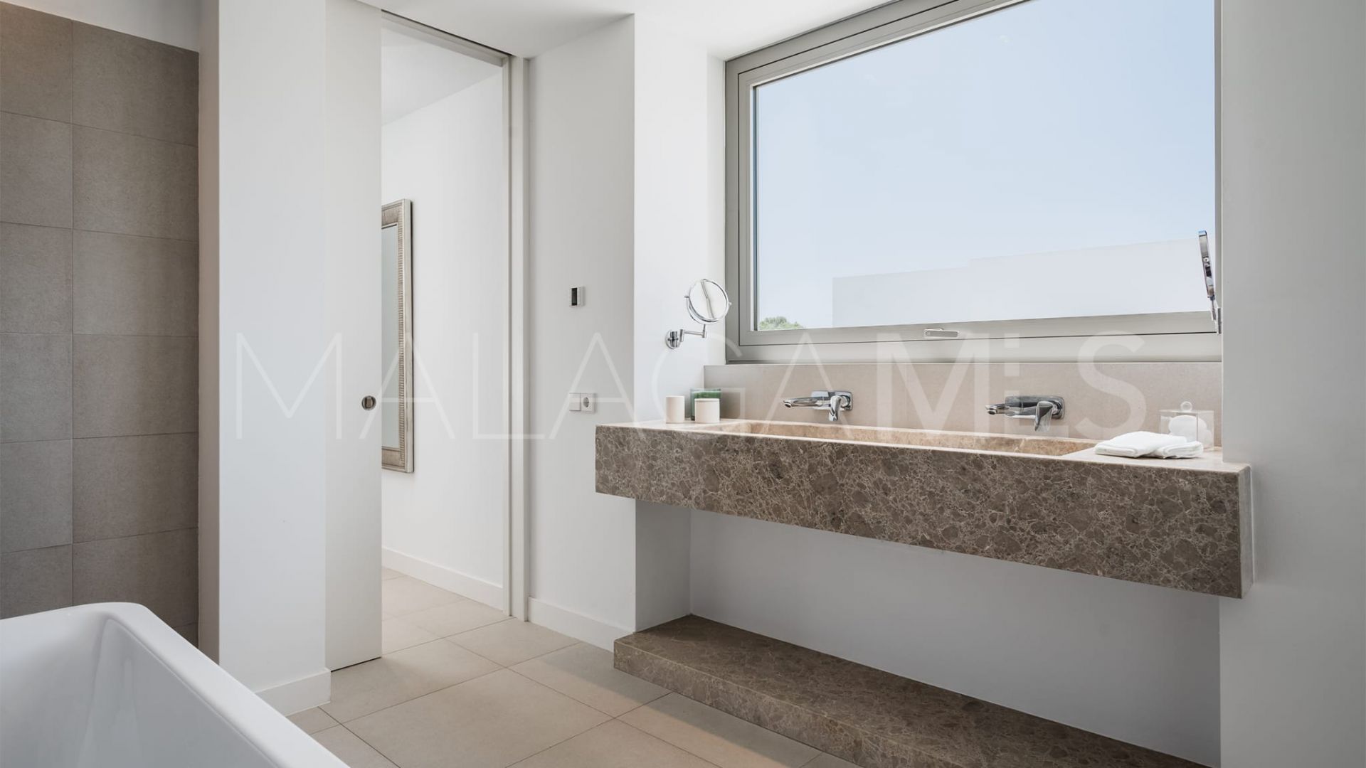 For sale villa in Paraiso Alto