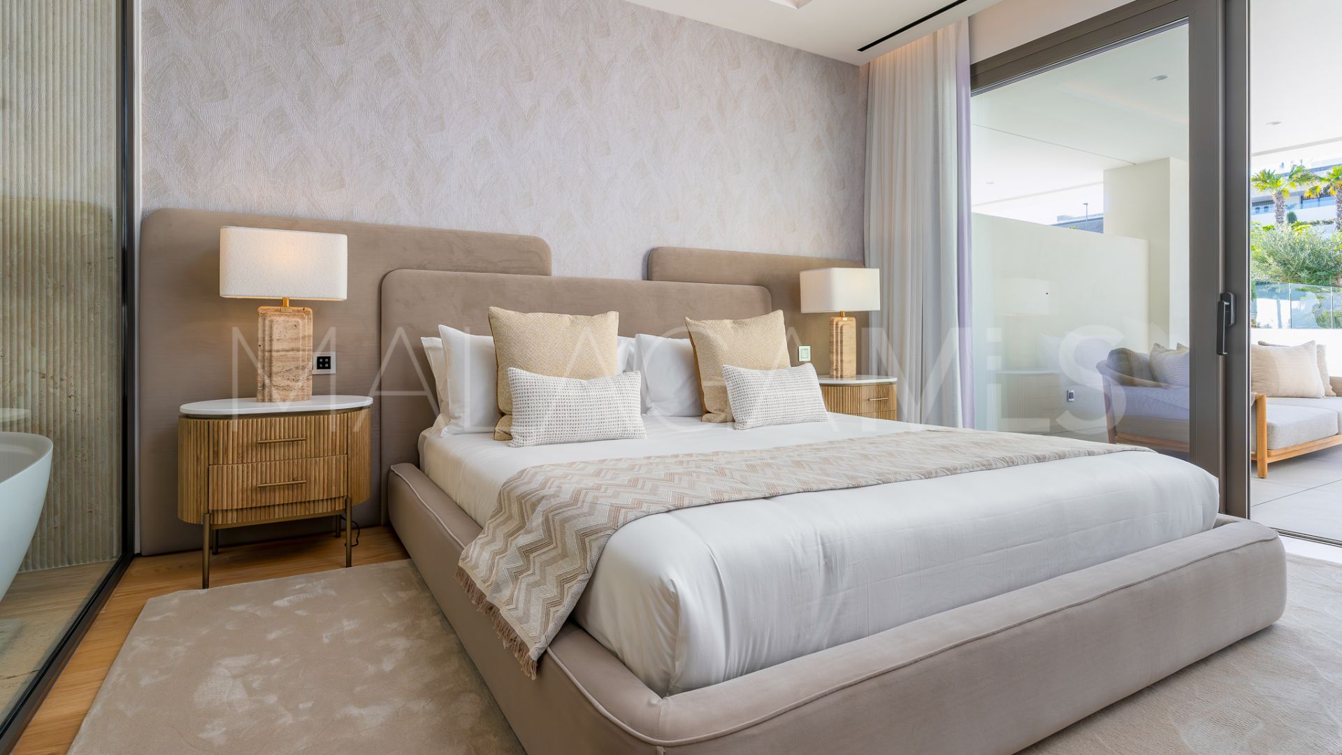 Markplanslägenhet for sale in Golden Mile