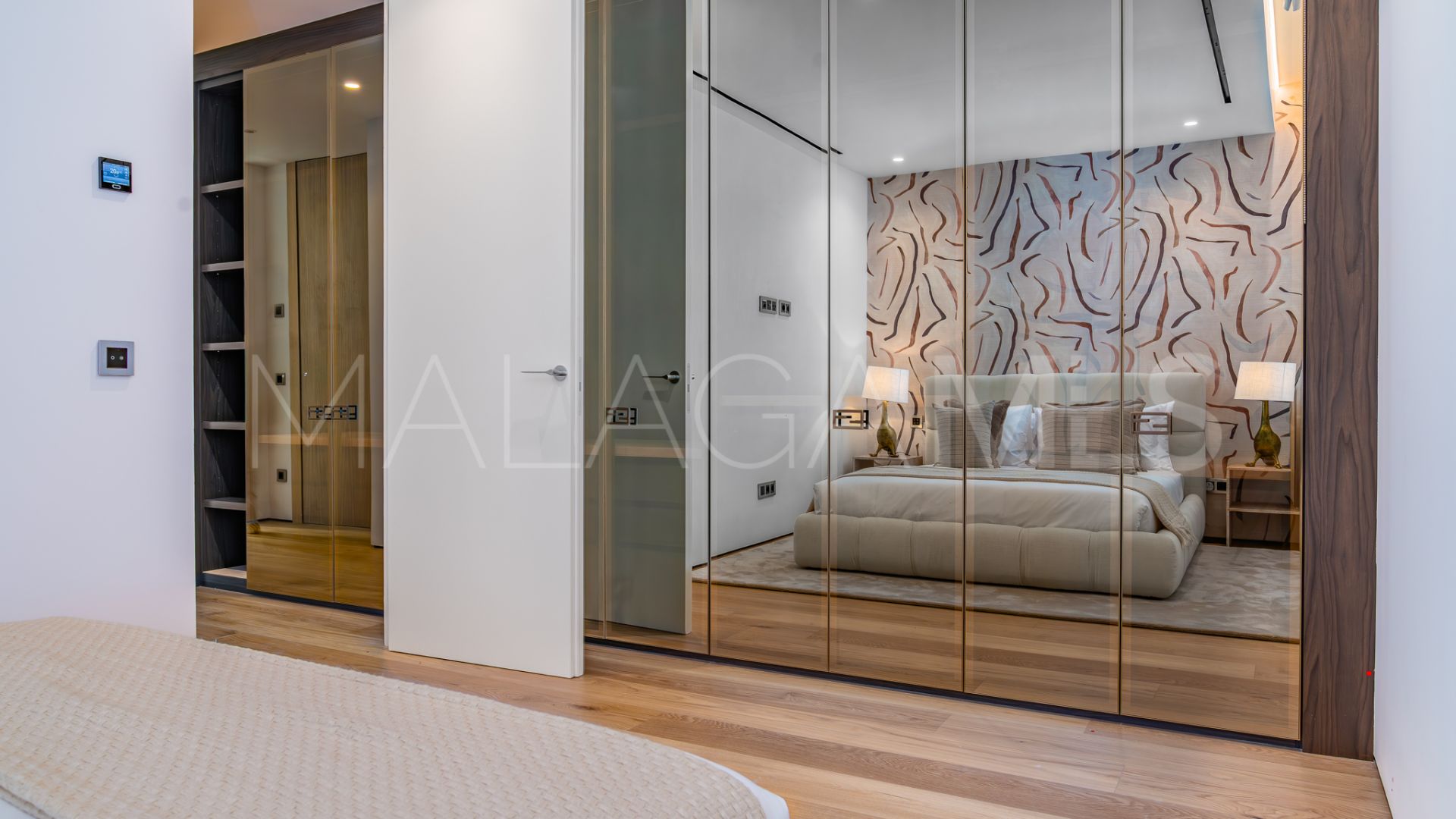 Markplanslägenhet for sale in Golden Mile