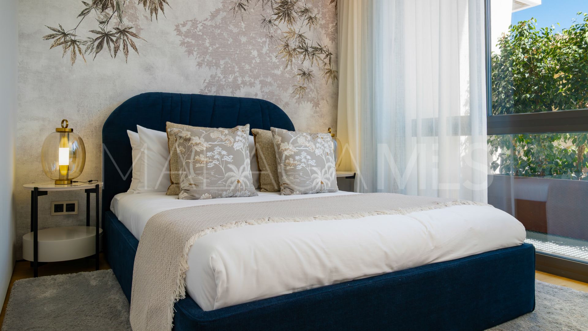 Apartamento planta baja for sale in Marbella Golden Mile