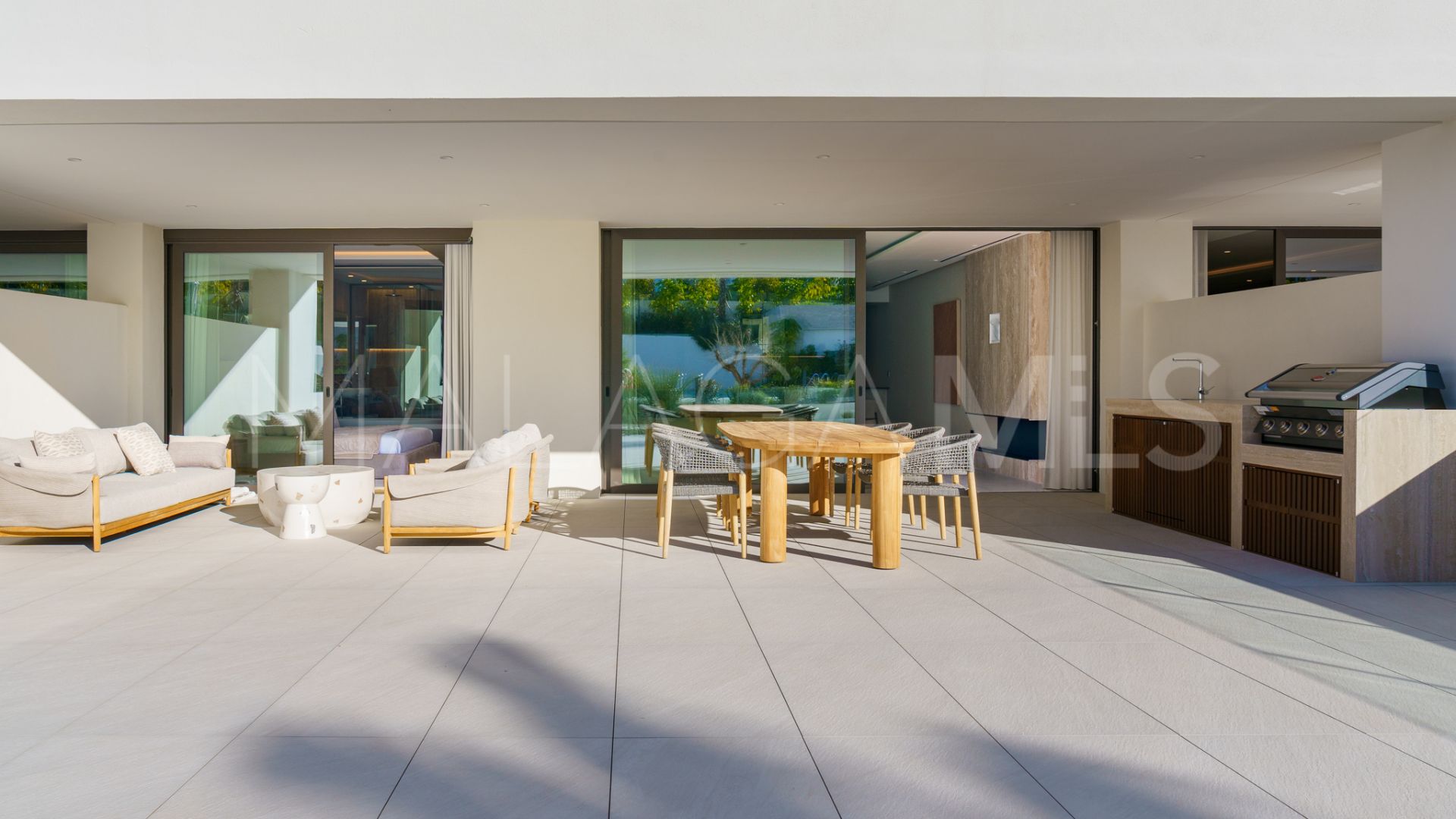 Apartamento planta baja for sale in Marbella Golden Mile