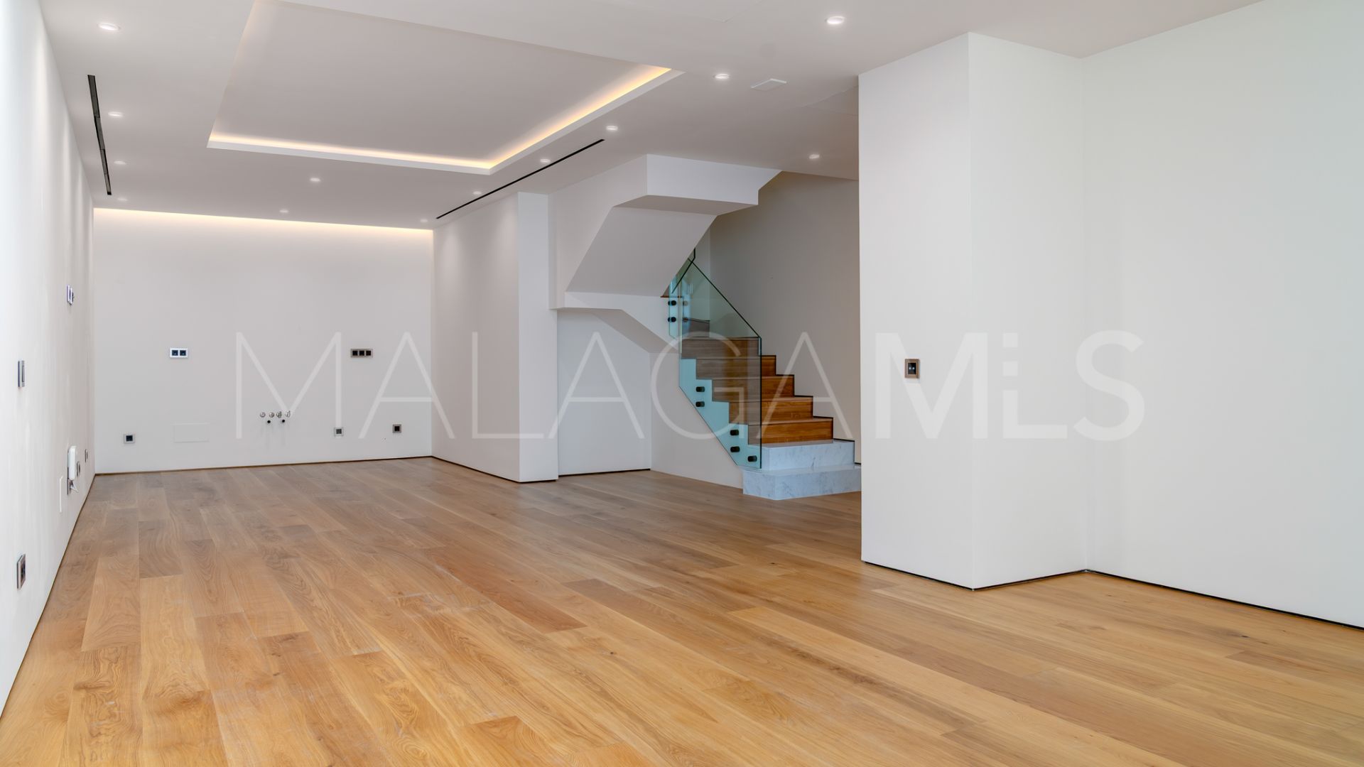 Apartamento planta baja for sale in Marbella Golden Mile