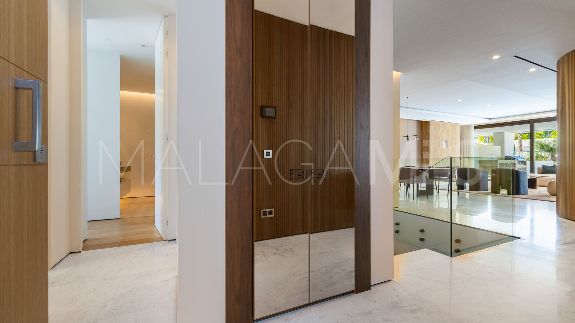 Apartamento planta baja for sale in Marbella Golden Mile