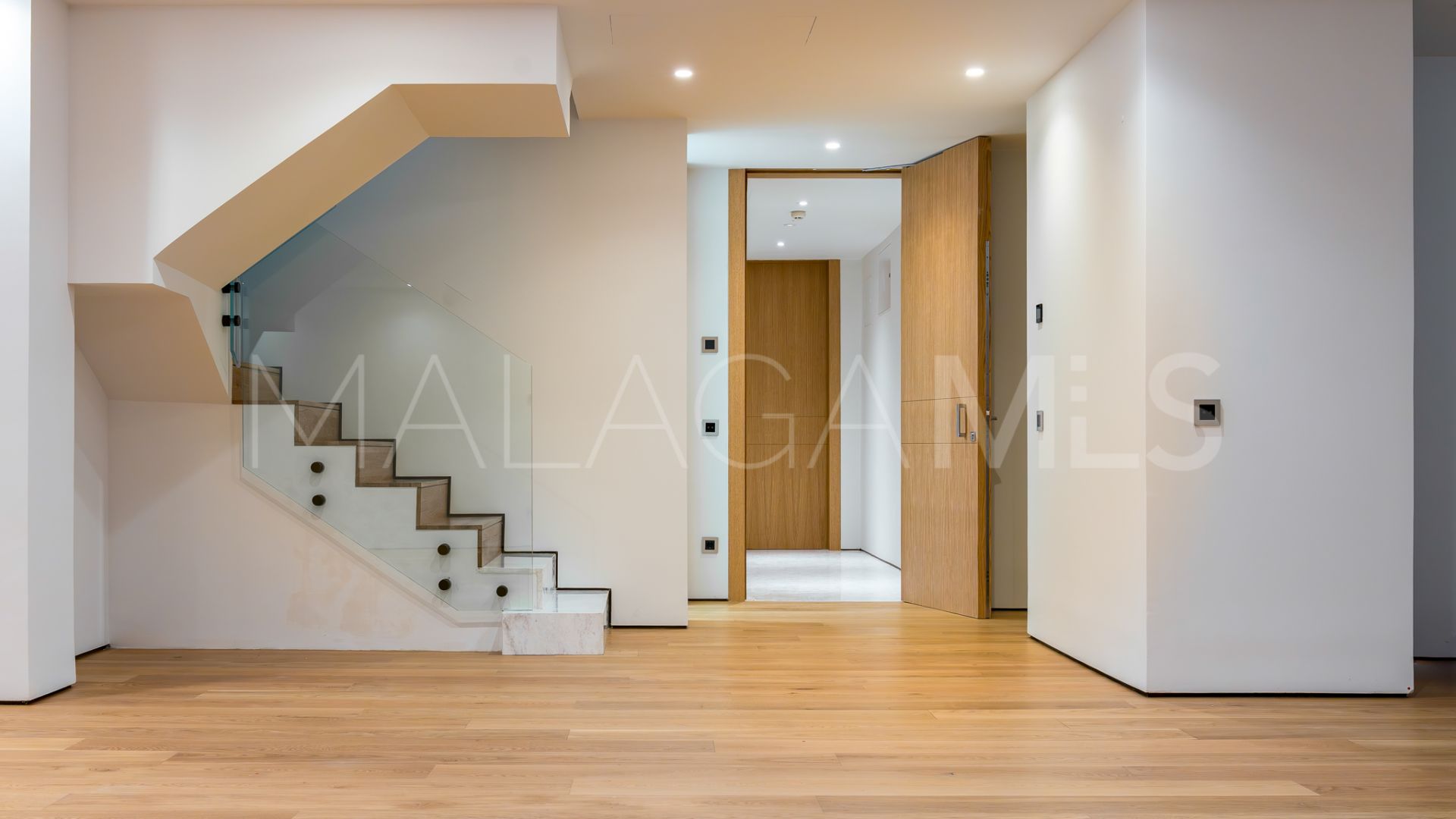 Apartamento planta baja for sale in Marbella Golden Mile