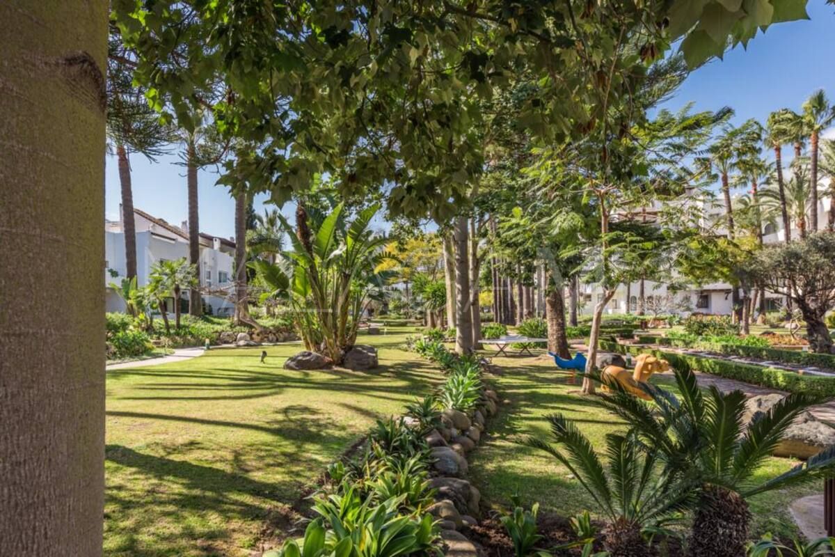 Wohnung for sale in Marbella - Puerto Banus