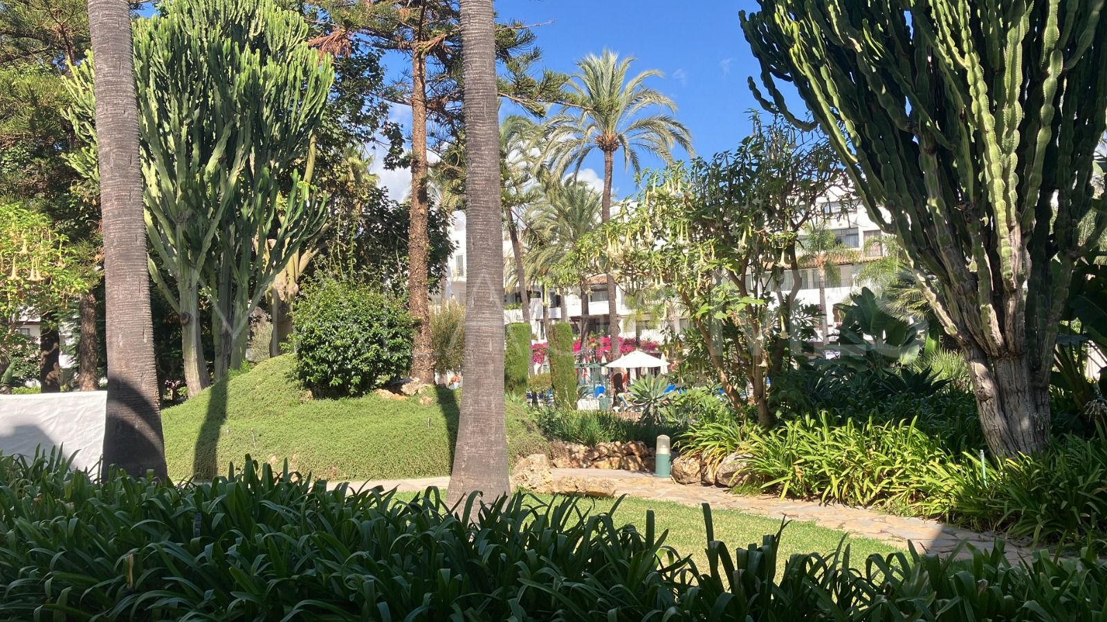 Wohnung for sale in Marbella - Puerto Banus