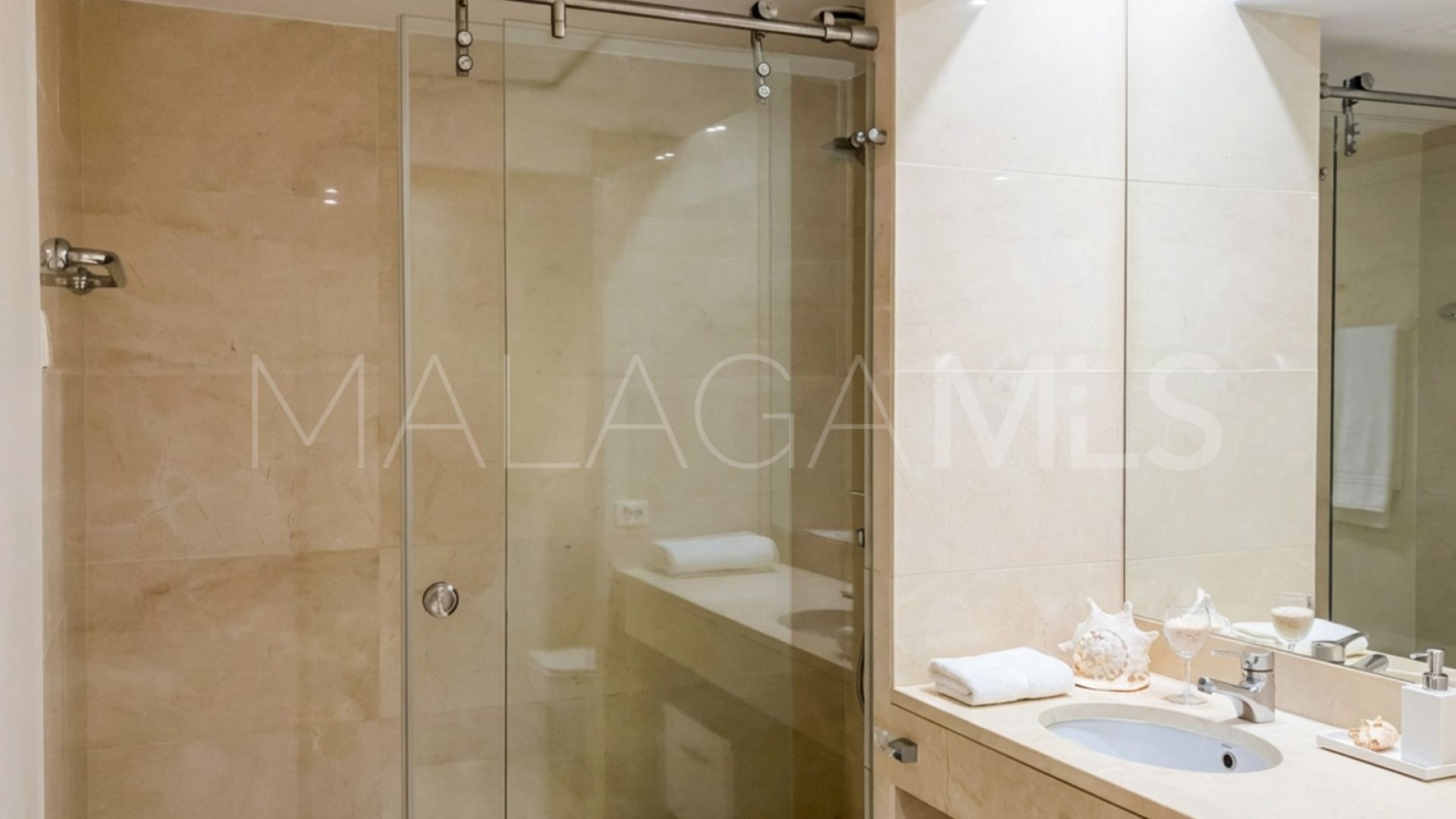 Markplanslägenhet for sale in Marbella - Puerto Banus