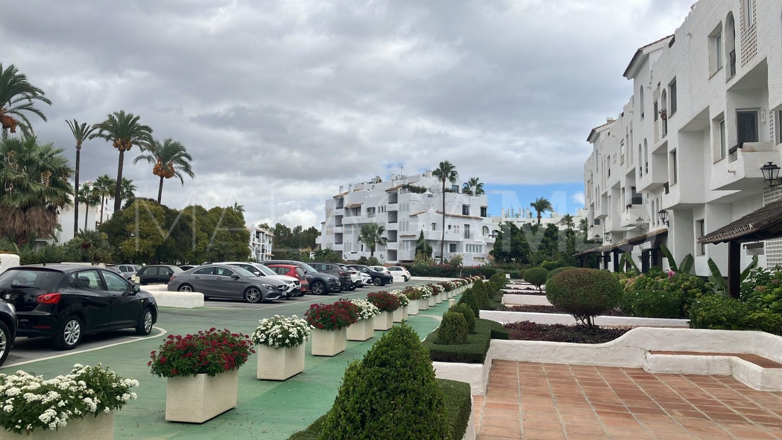 Wohnung for sale in Marbella - Puerto Banus