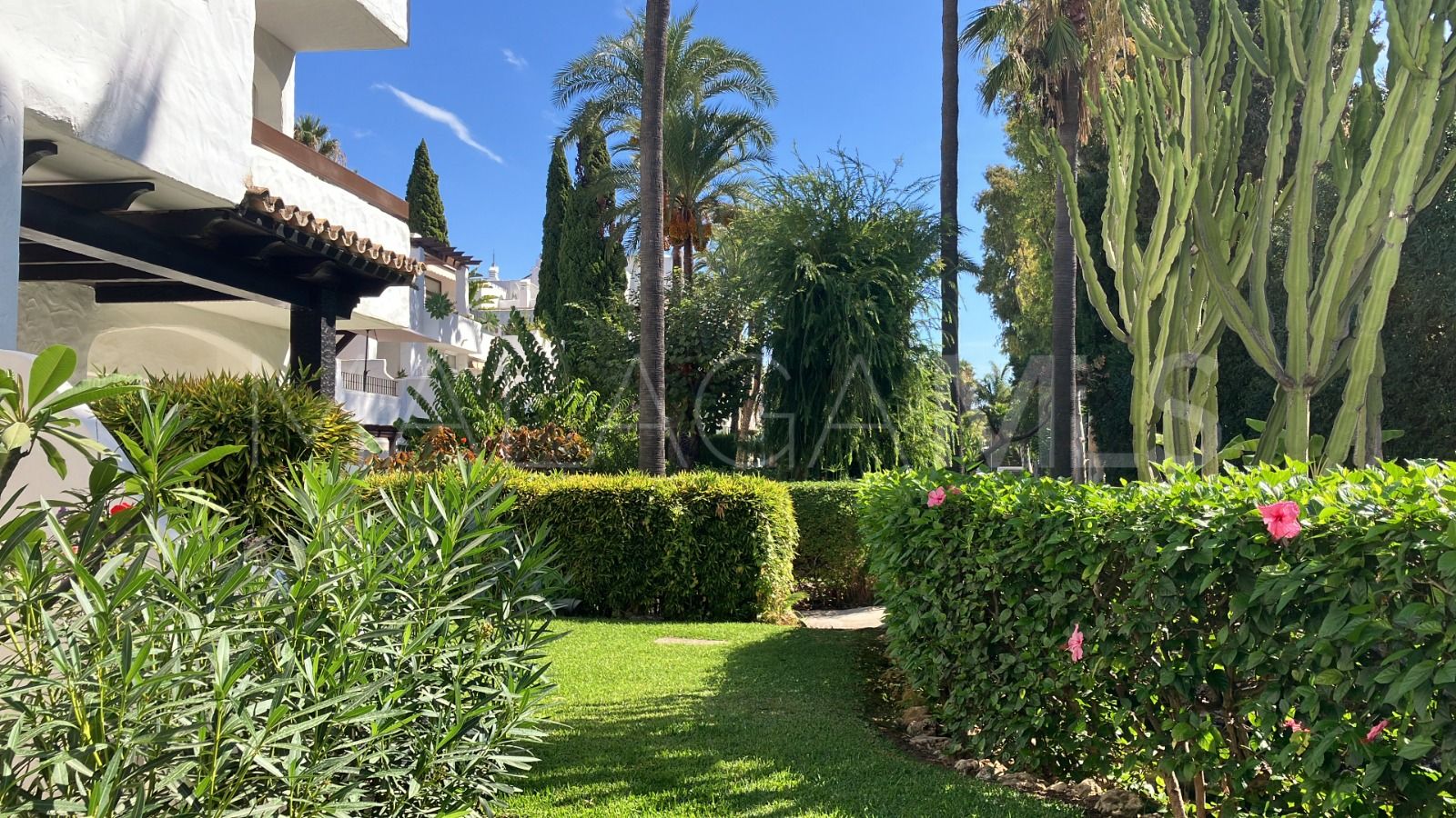 Wohnung for sale in Marbella - Puerto Banus