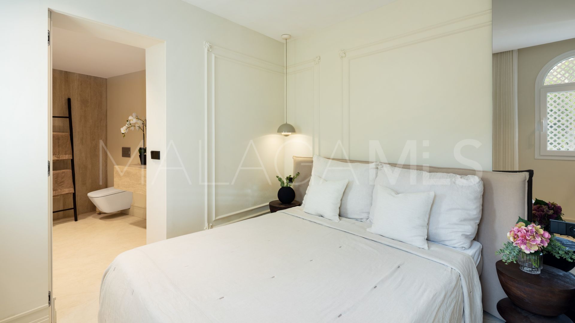 Penthouse with 4 bedrooms for sale in Marbella Golden Mile