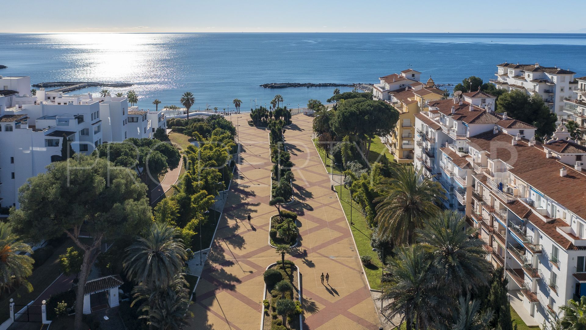 Apartment in Playas del Duque 2BR, 2BA, 106m², €795k