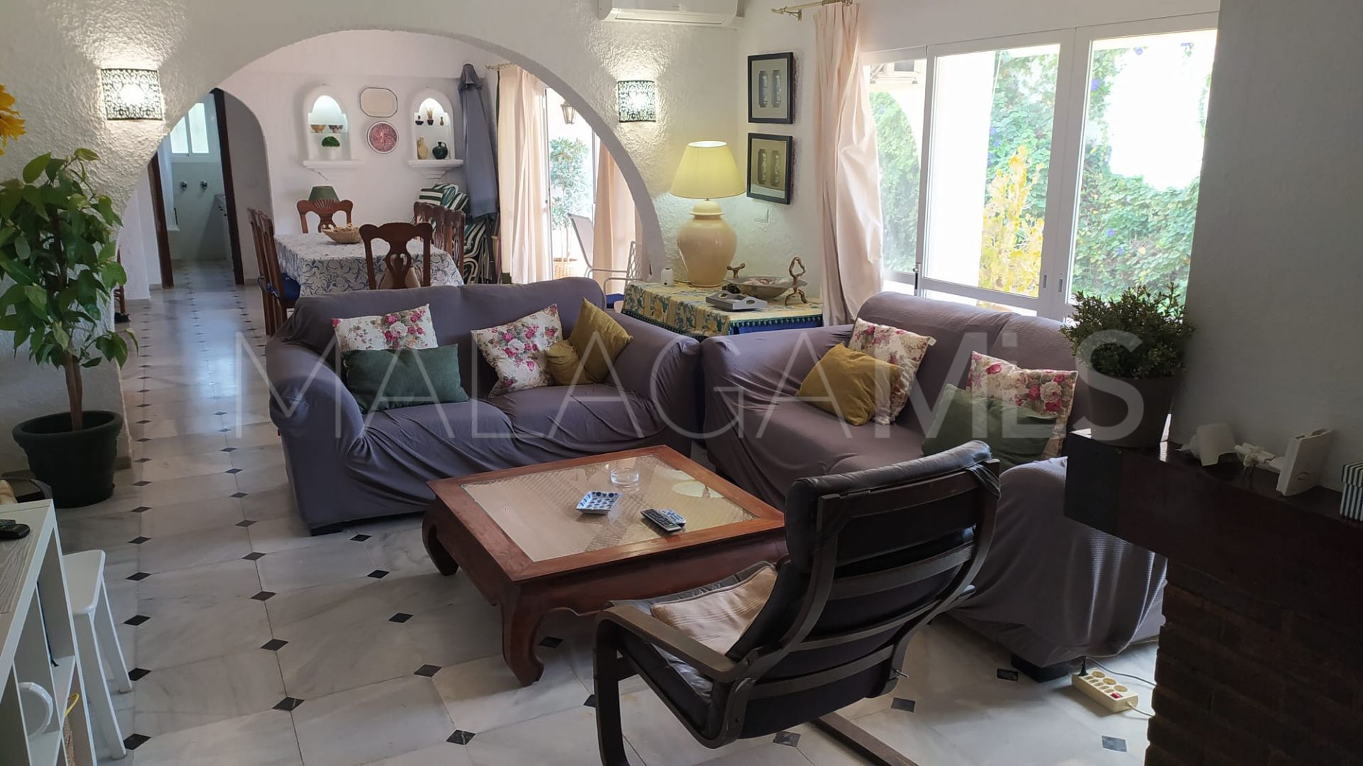 4 bedrooms villa for sale in Estepona