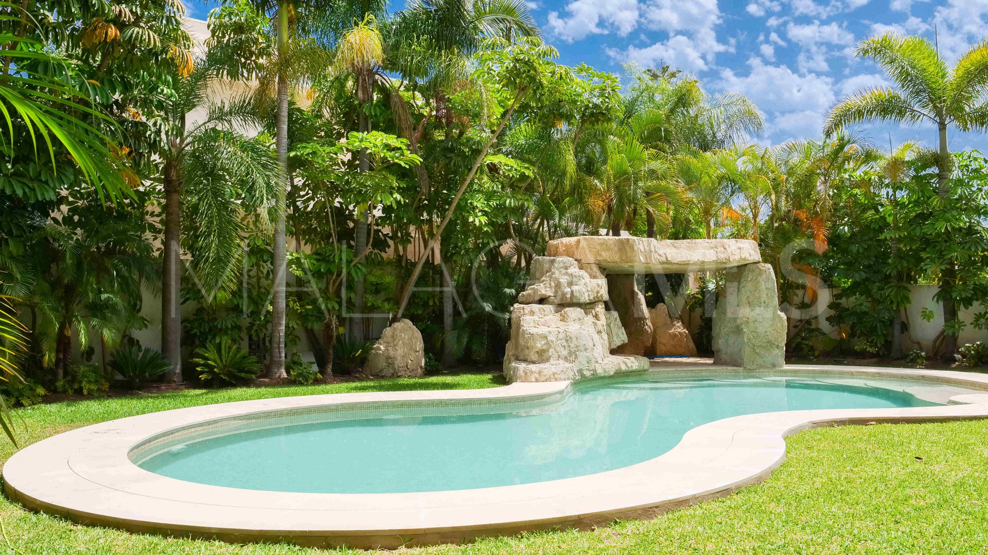Villa for sale in Marbella