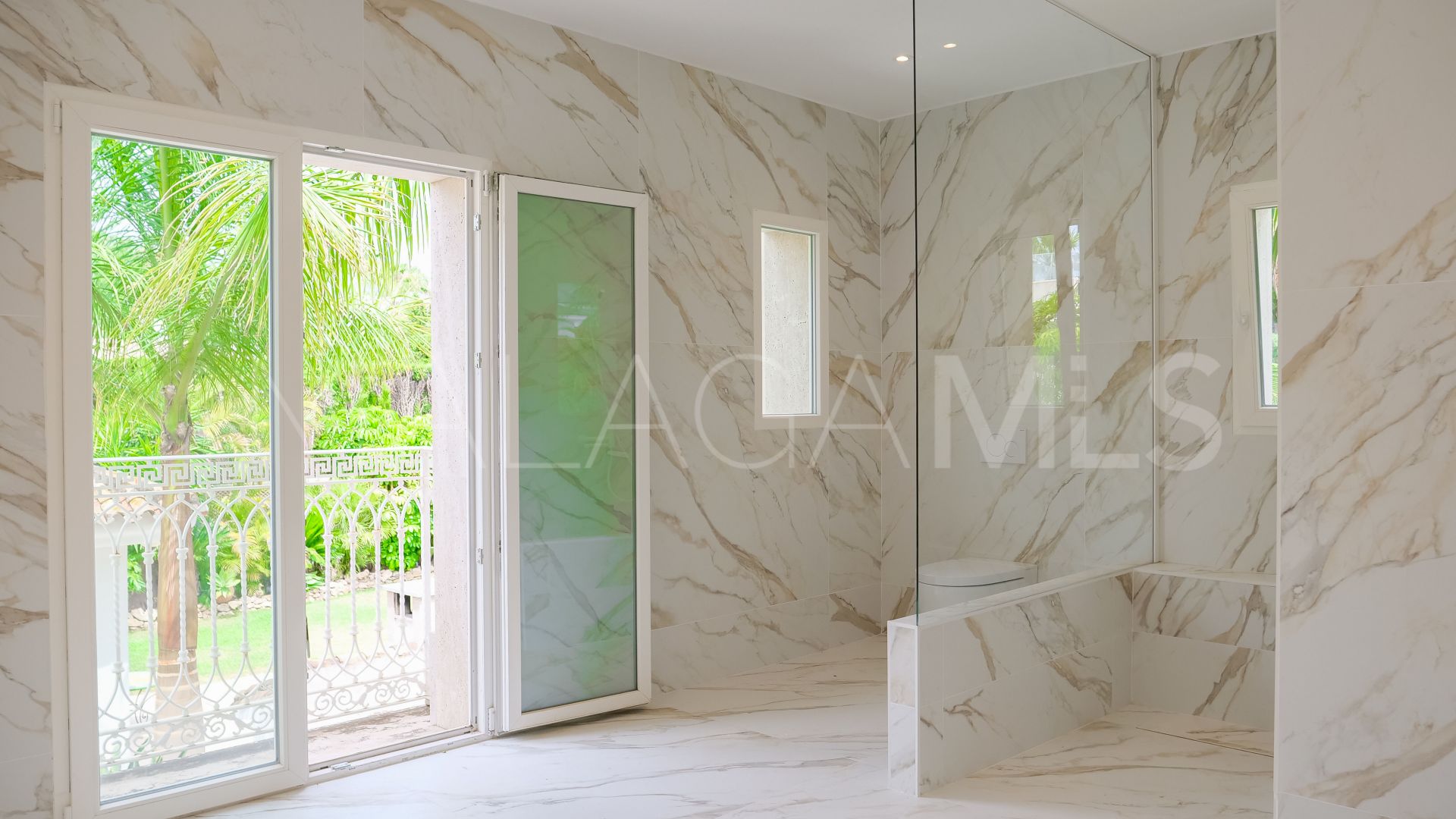 Villa for sale in Marbella
