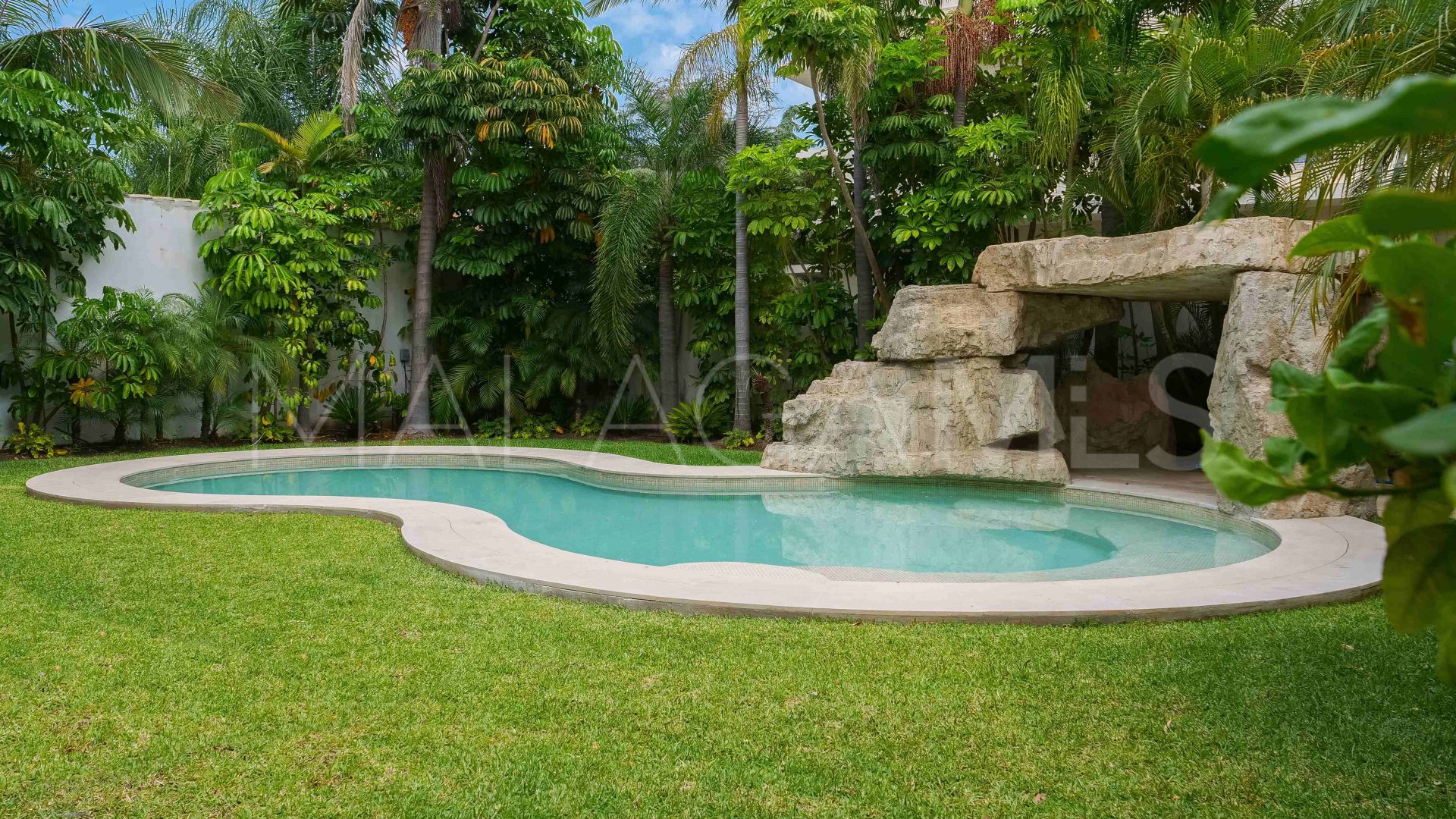 Villa for sale in Marbella
