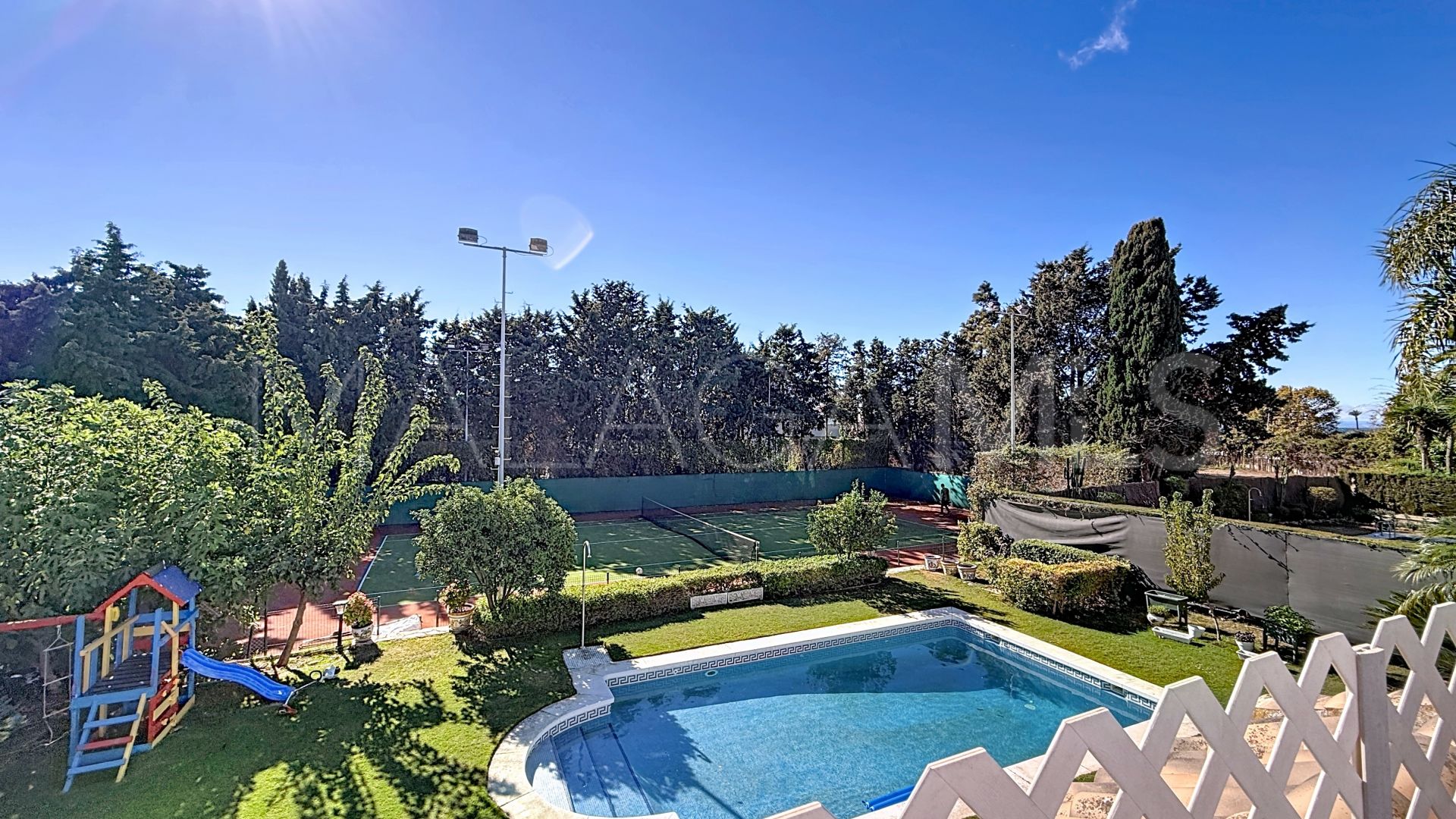 4 bedrooms villa for sale in Casasola