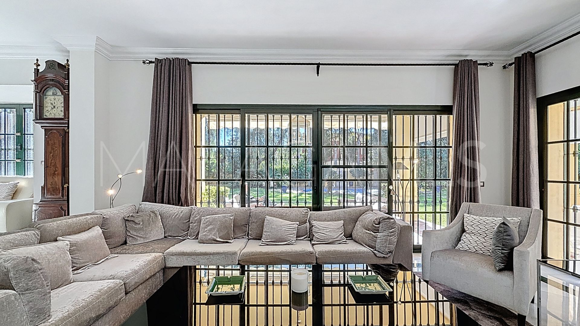 Villa for sale in Casasola