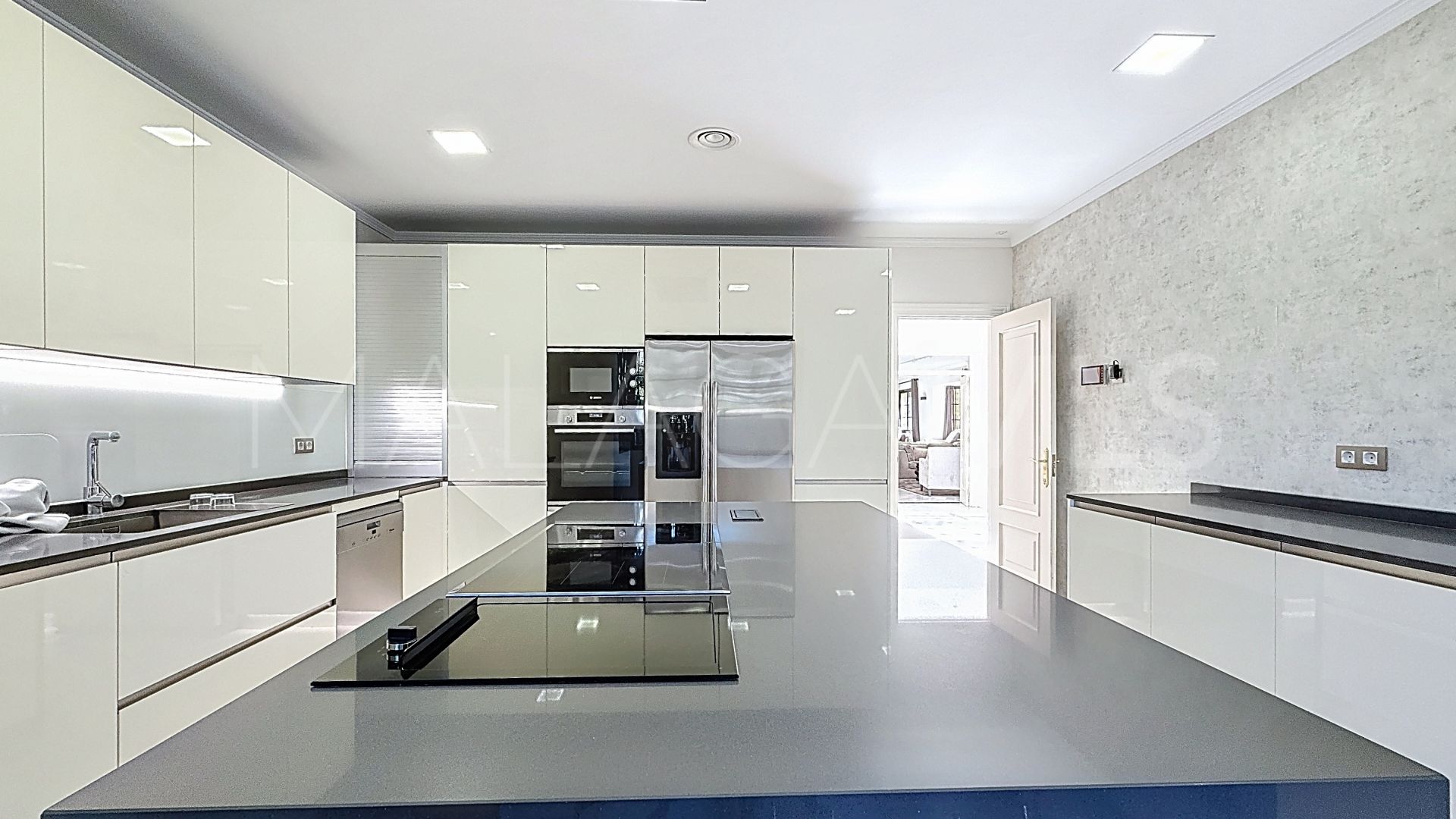 Villa for sale in Casasola