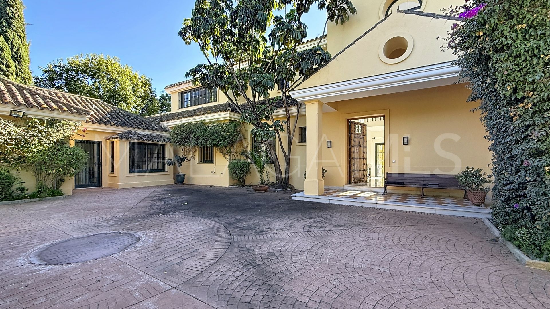 Villa for sale in Casasola