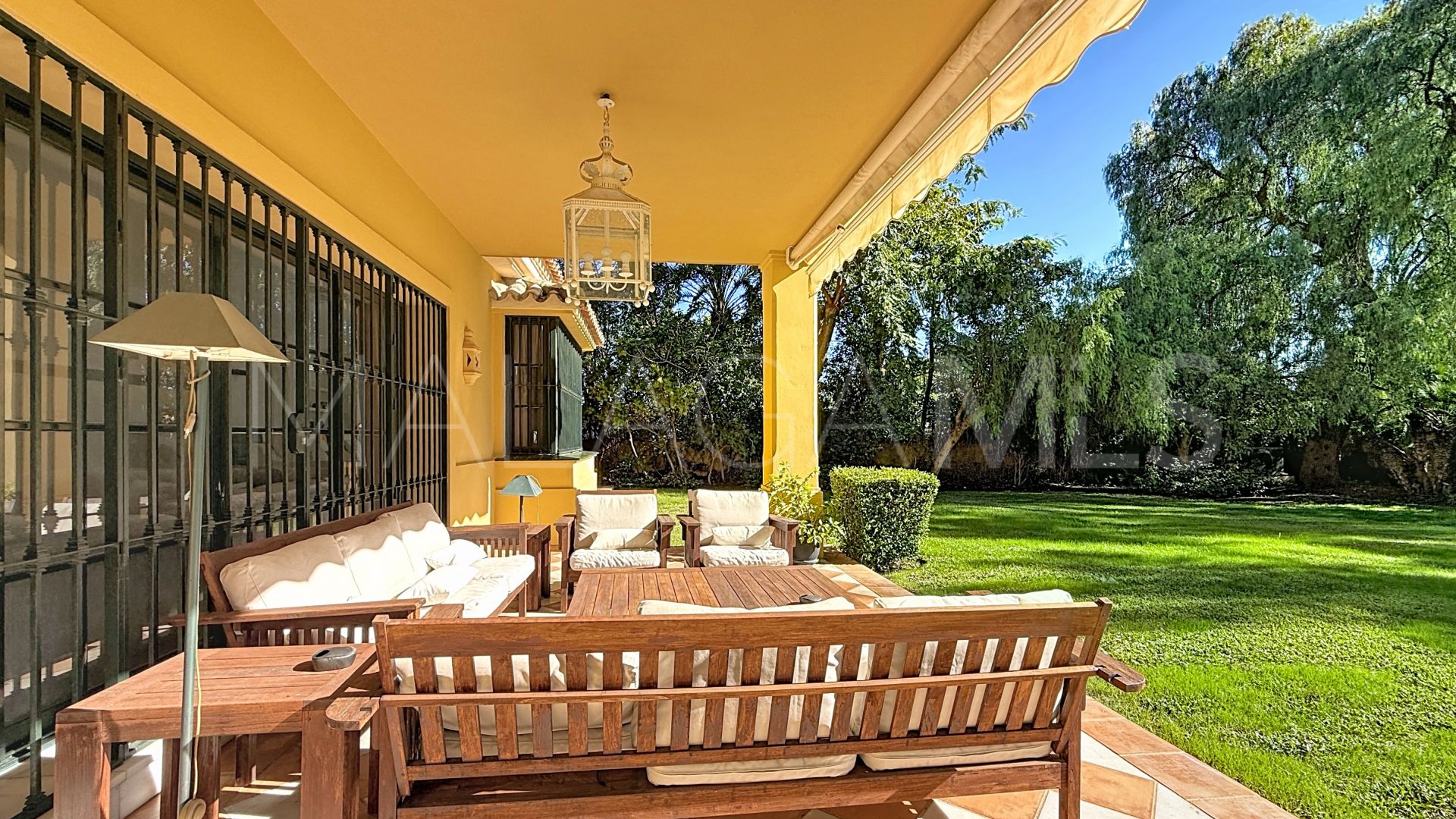 Villa for sale in Casasola