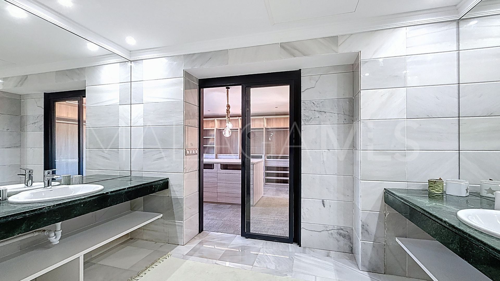 Villa for sale in Casasola