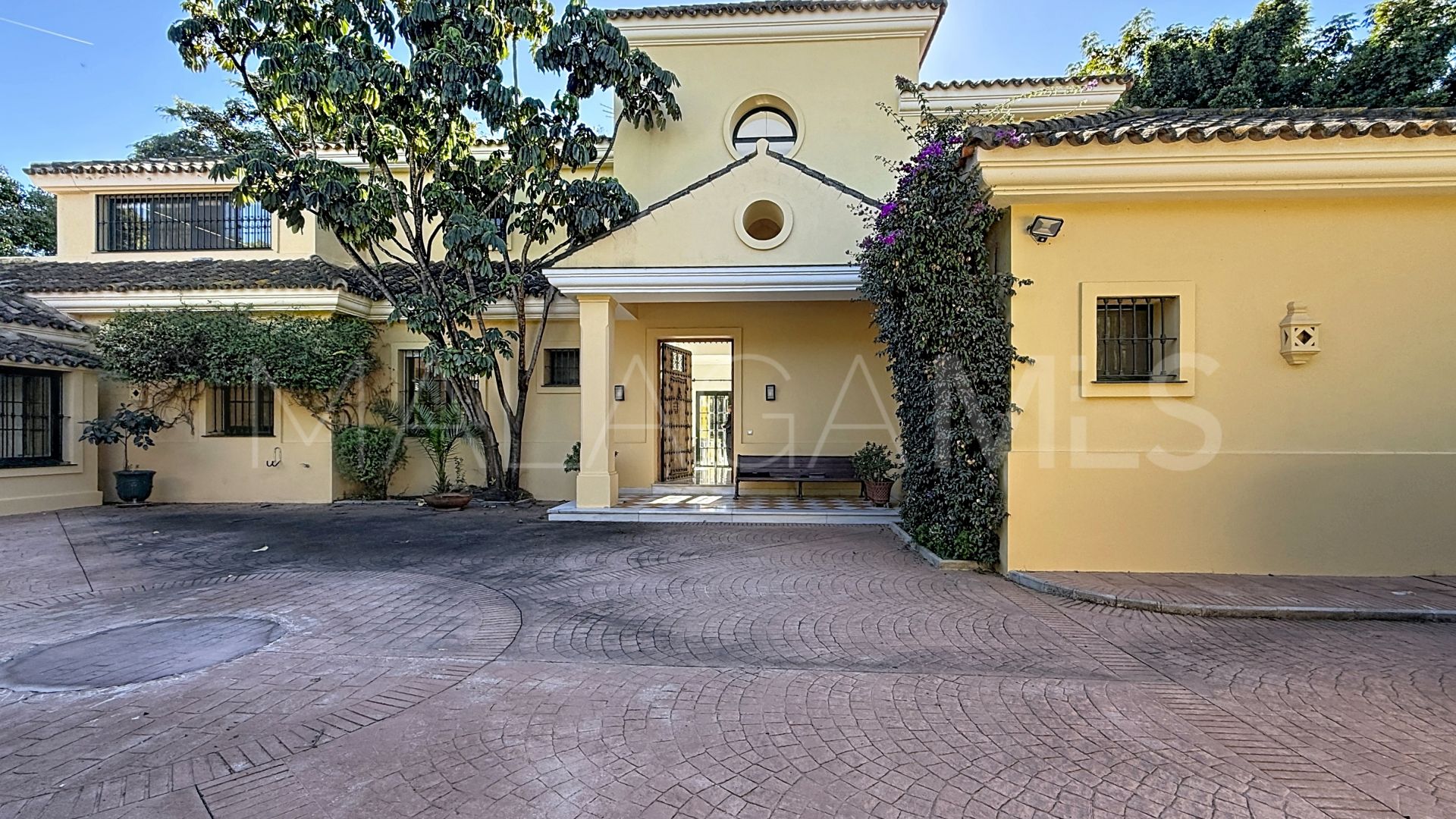 Villa for sale in Casasola