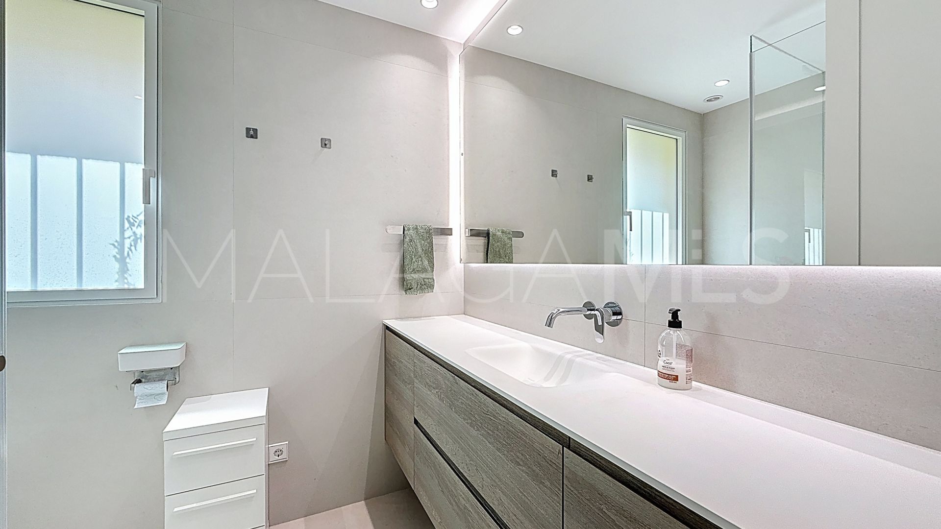 Villa with 4 bedrooms a la venta in Isla de Guadalmina
