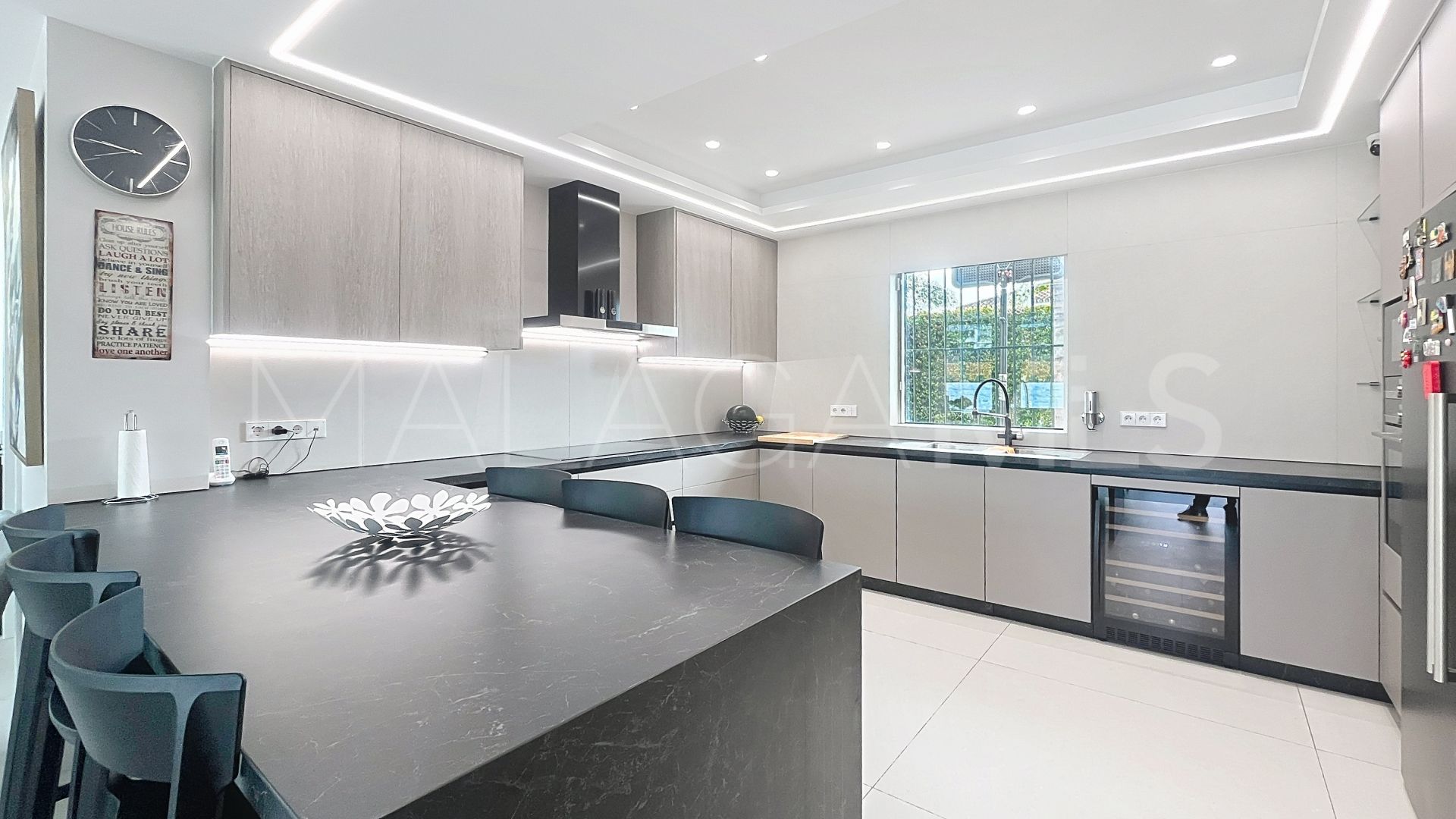 Villa with 4 bedrooms a la venta in Isla de Guadalmina