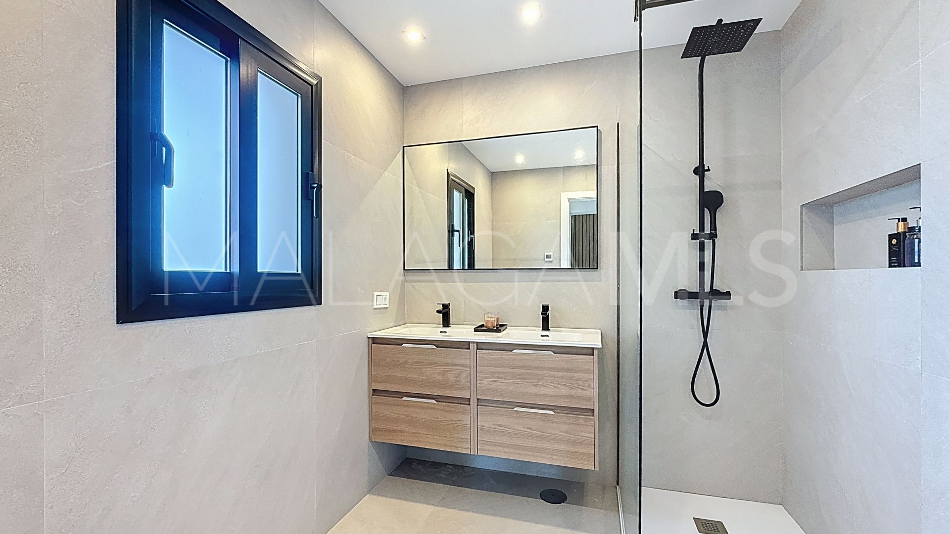 Villa for sale in San Pedro de Alcantara