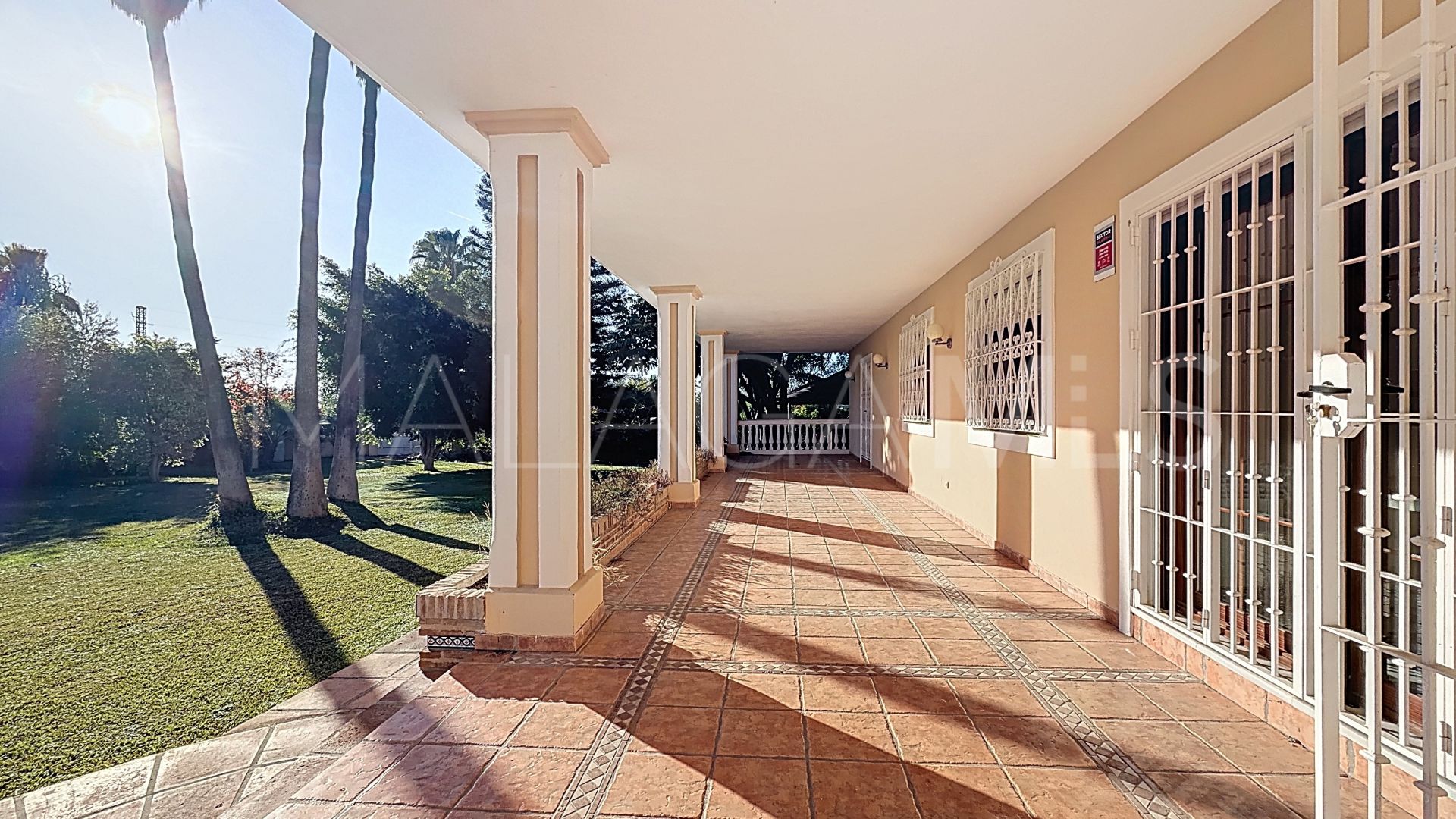 Villa for sale in La Resina Golf