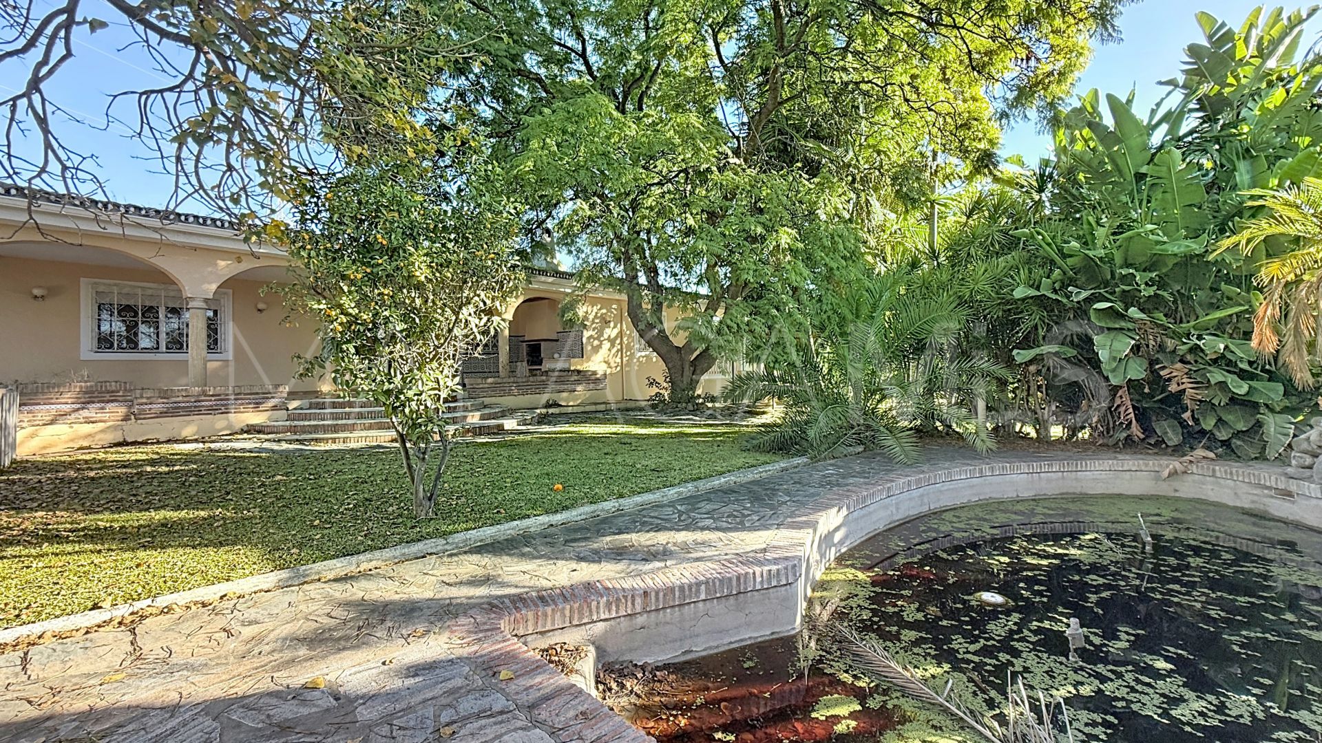 Villa for sale in La Resina Golf