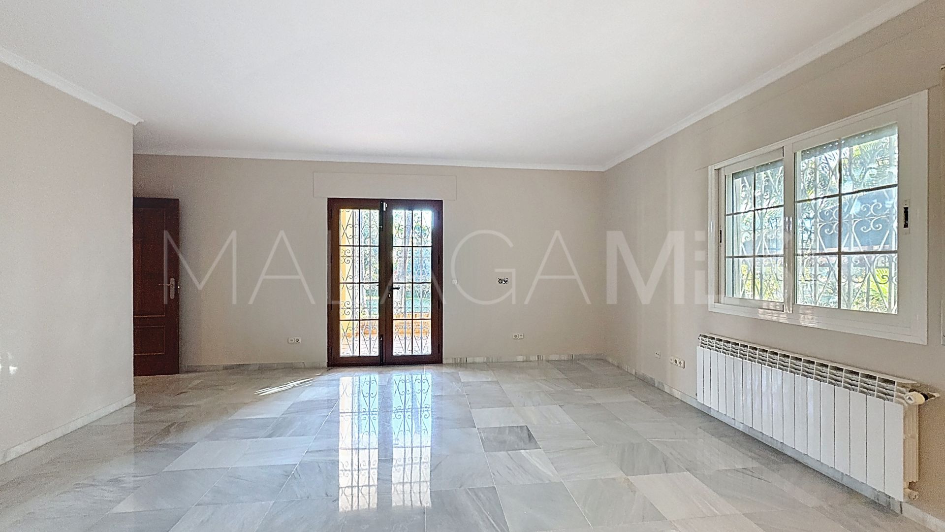 Villa for sale in La Resina Golf