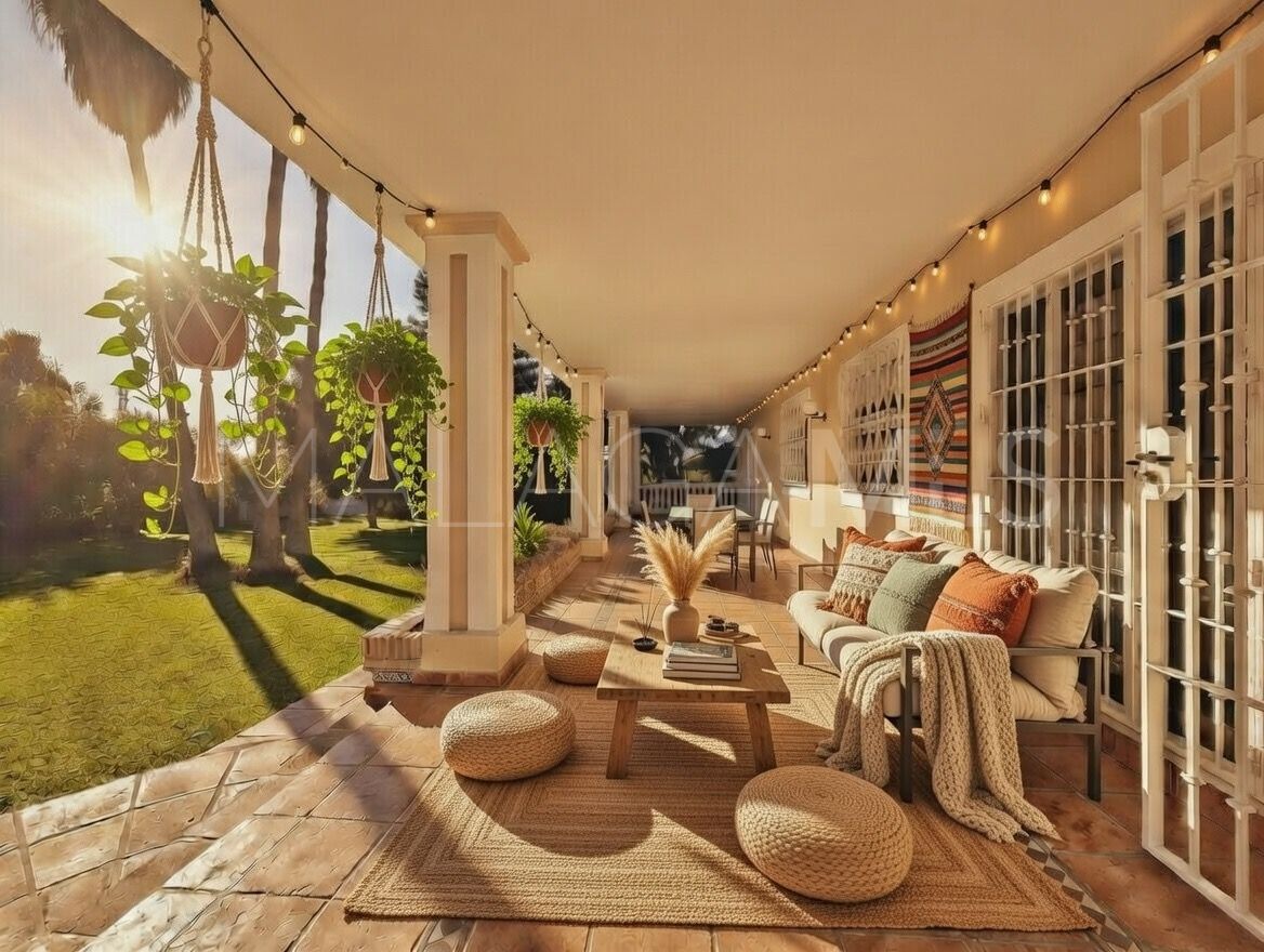 Villa for sale in La Resina Golf