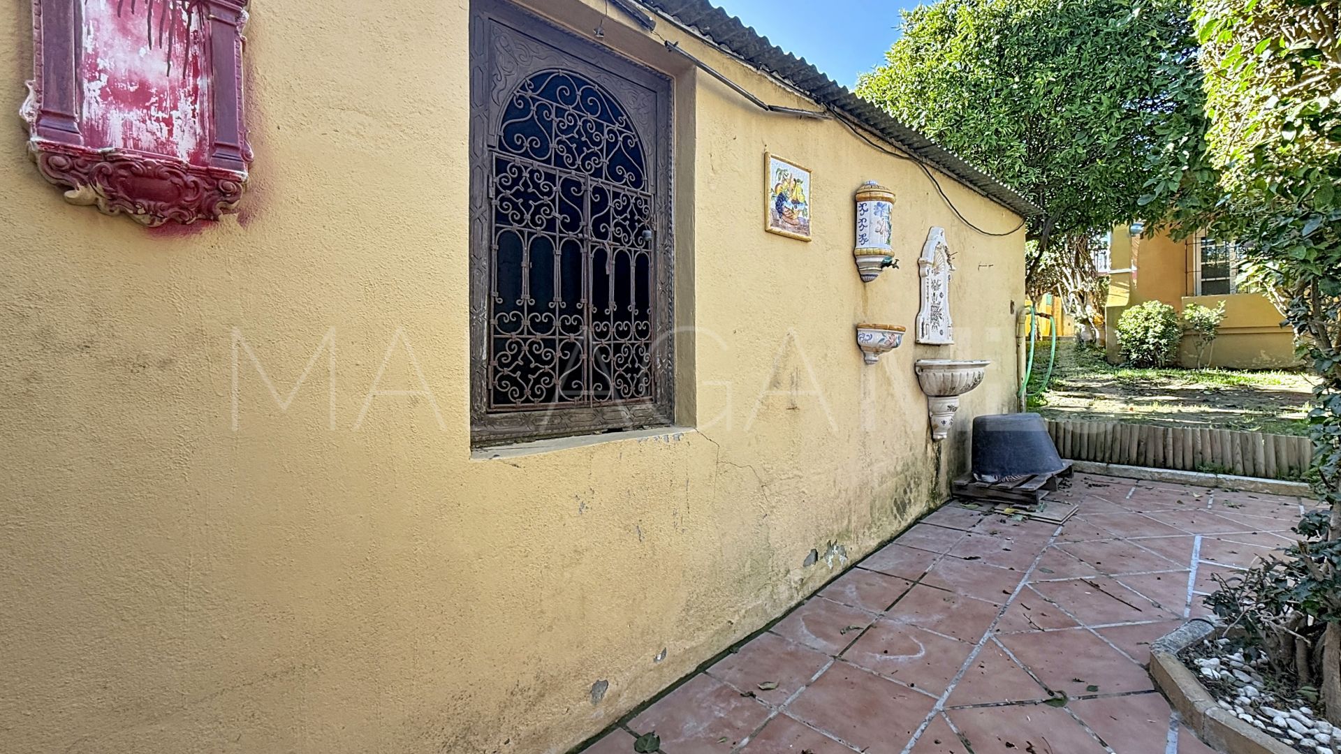 Hus i byn for sale in El Padron