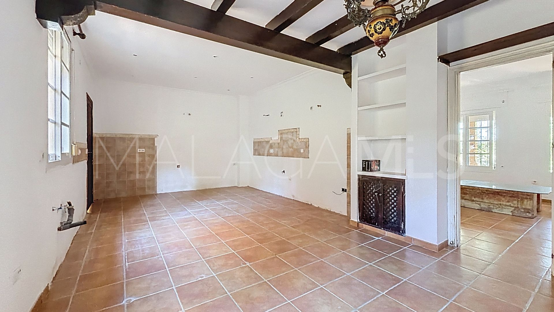 Hus i byn for sale in El Padron