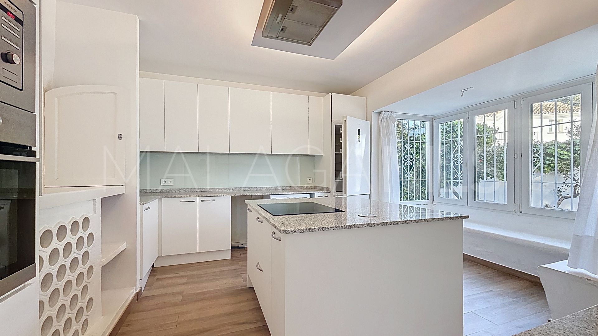 Villa for sale in Benamara