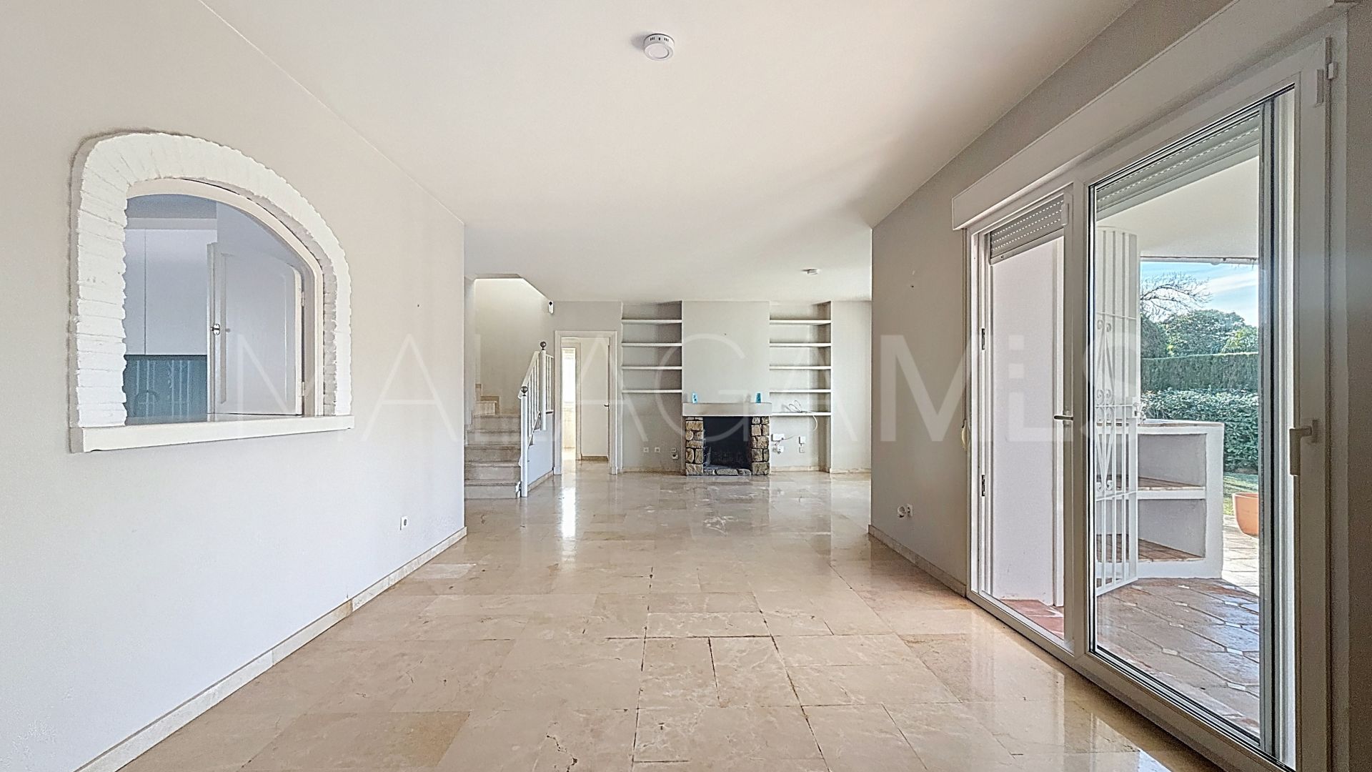 Villa for sale in Benamara