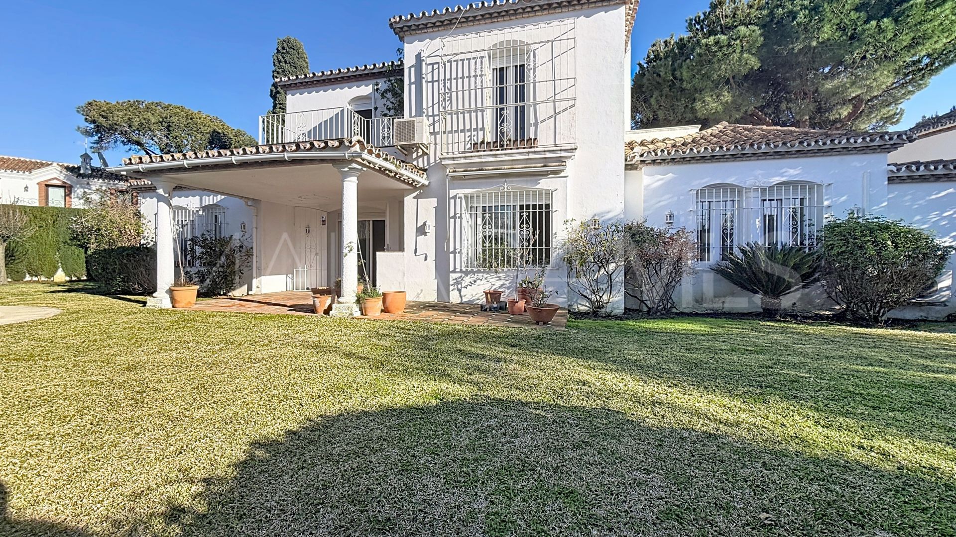 Villa for sale in Benamara