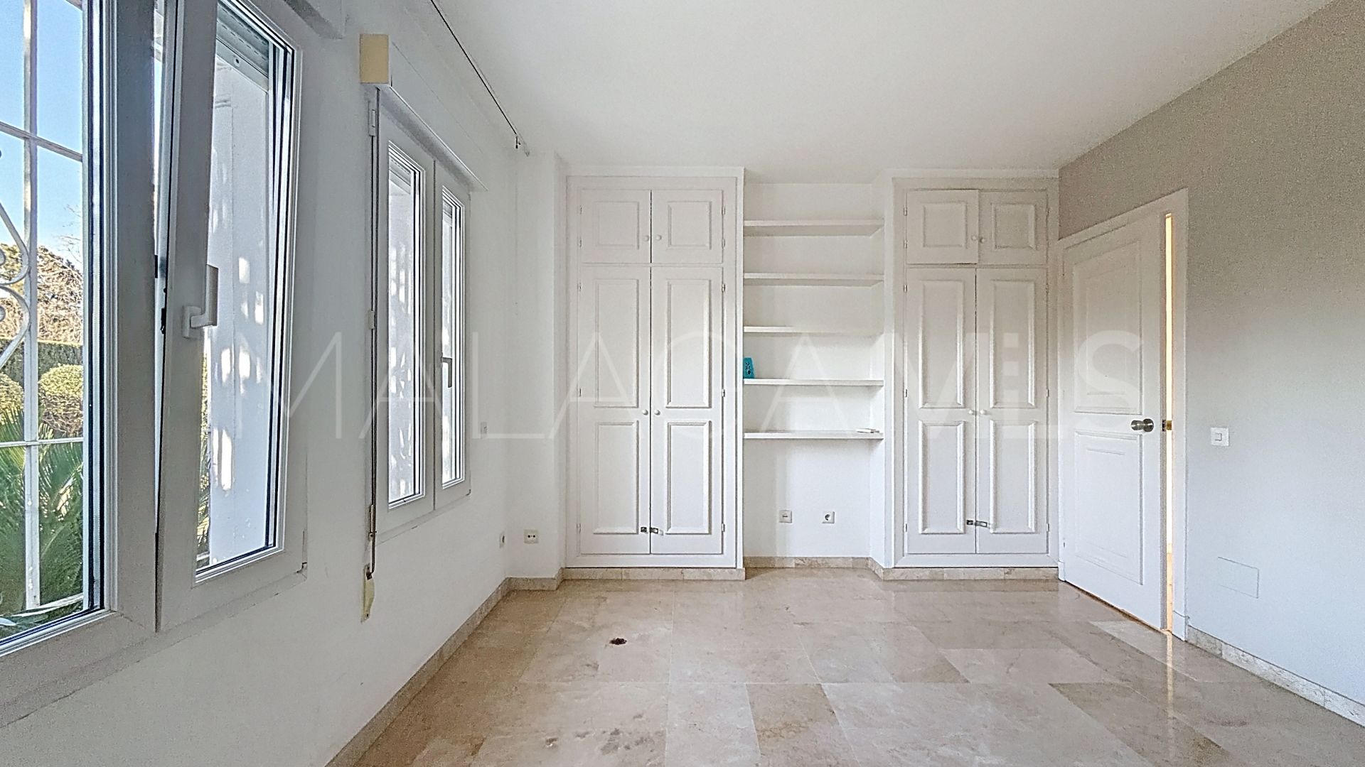 Villa for sale in Benamara