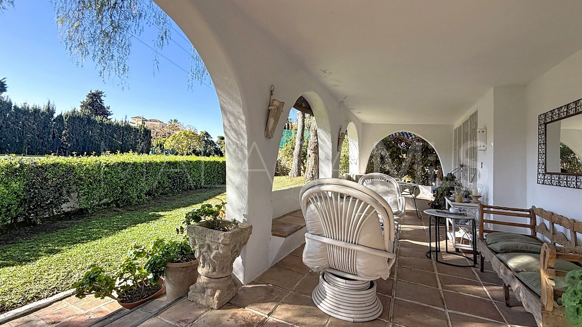 Villa for sale in Guadalmina Alta