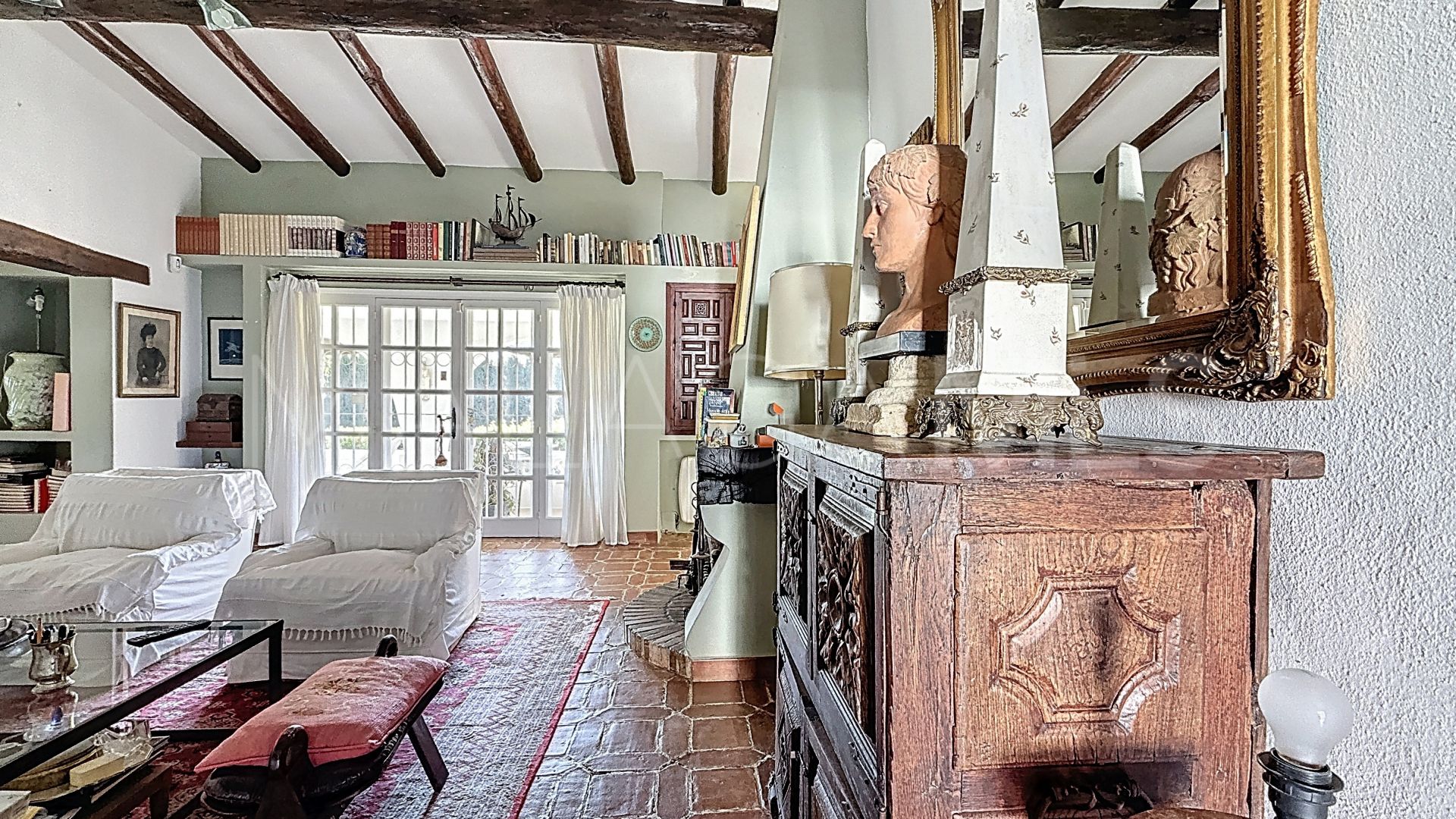 Villa for sale in Guadalmina Alta